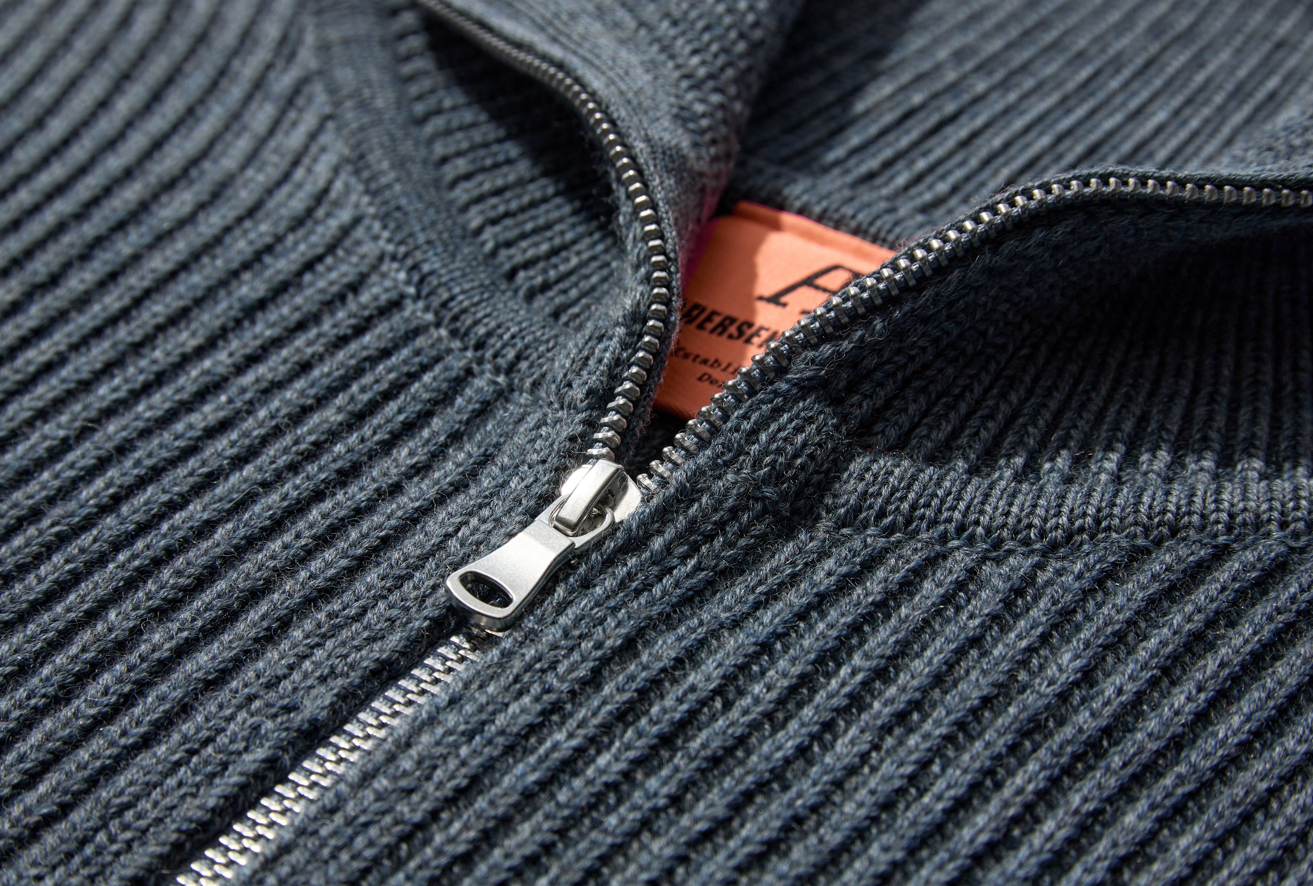 NAVY FULL-ZIP POCKETS - G5 / INDIGO DYED YARN Light blue