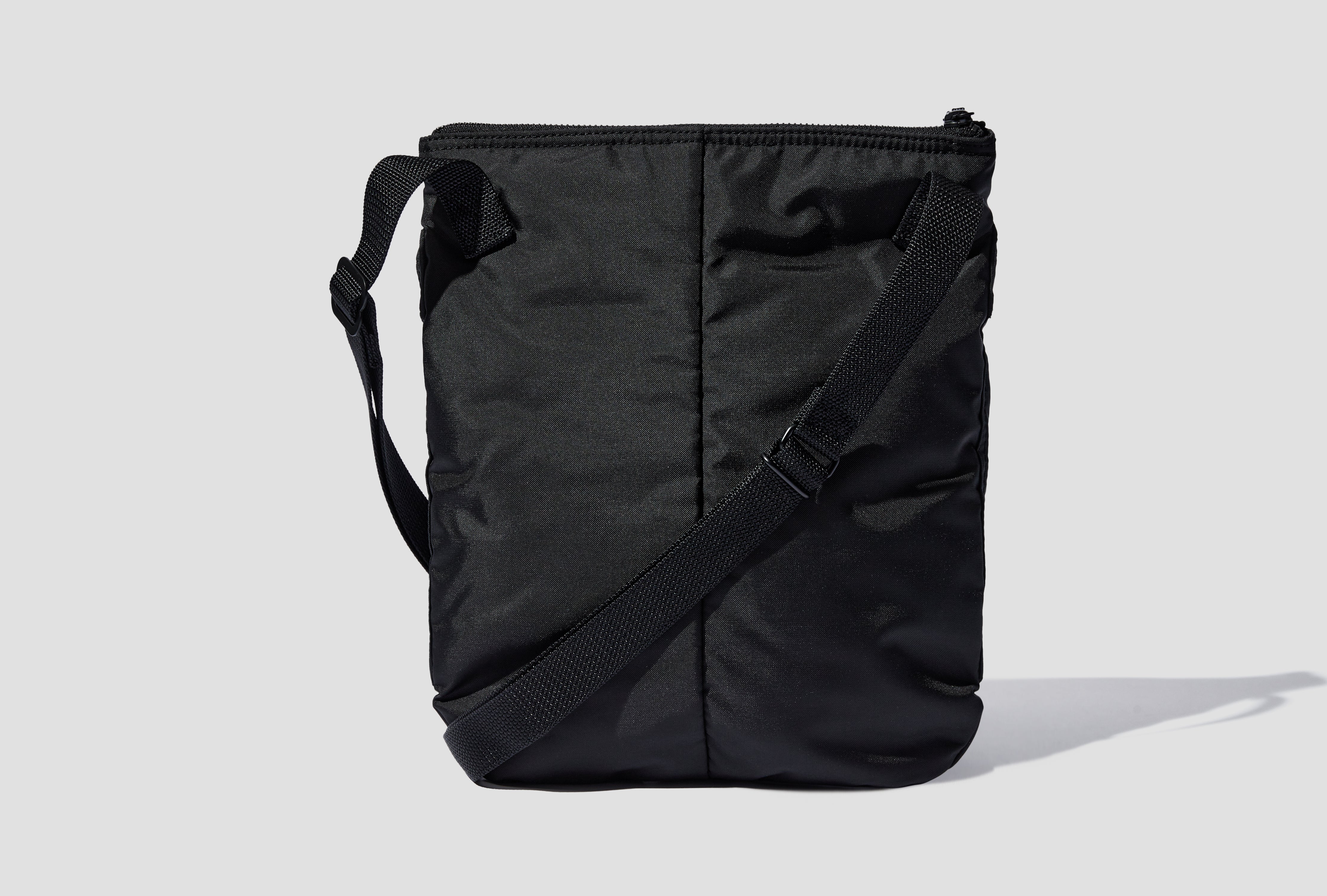 FORCE - SHOULDER BAG 855-05901 Black