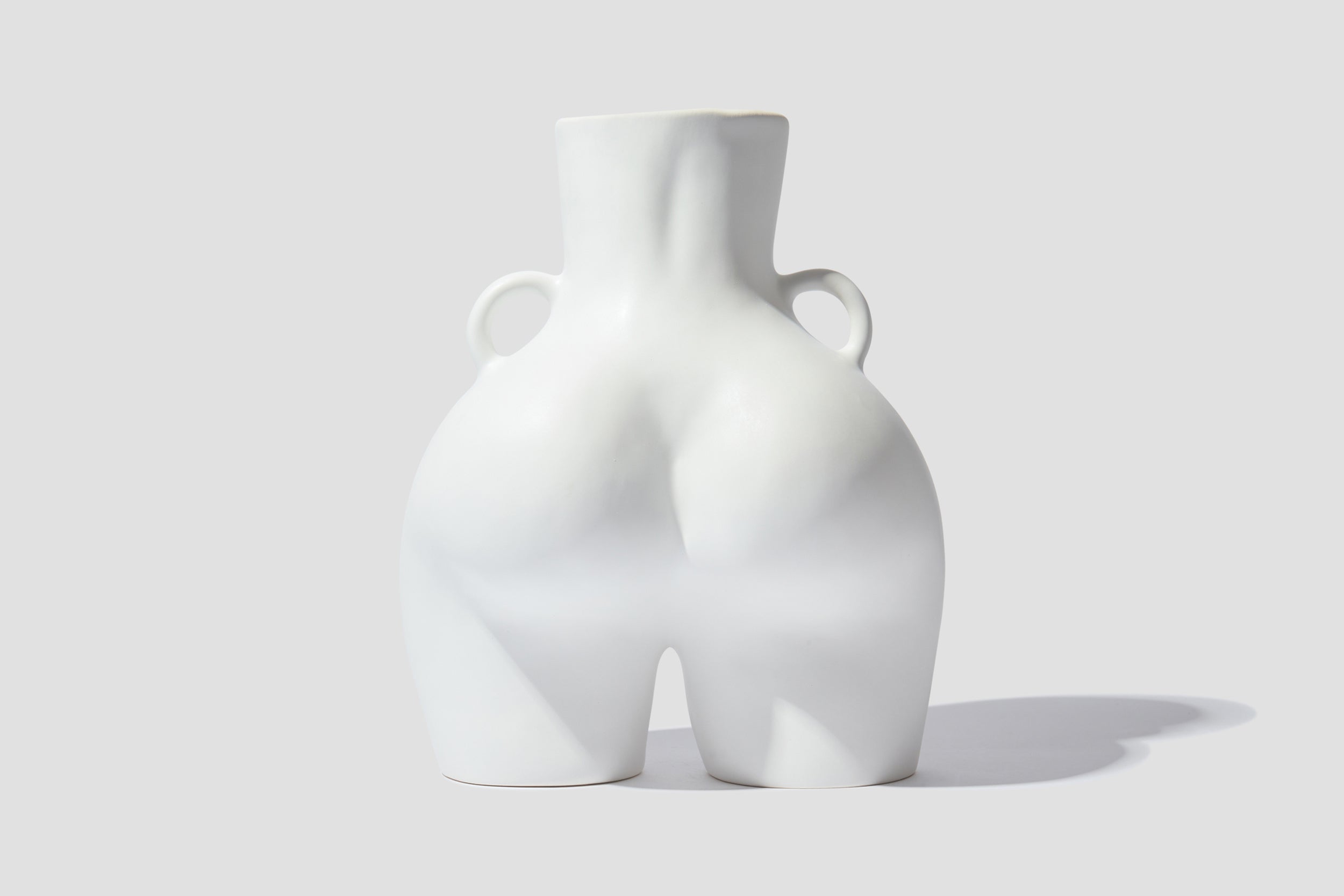 LOVE HANDLES VASE WHITE MATTE V0001_WH_MA White