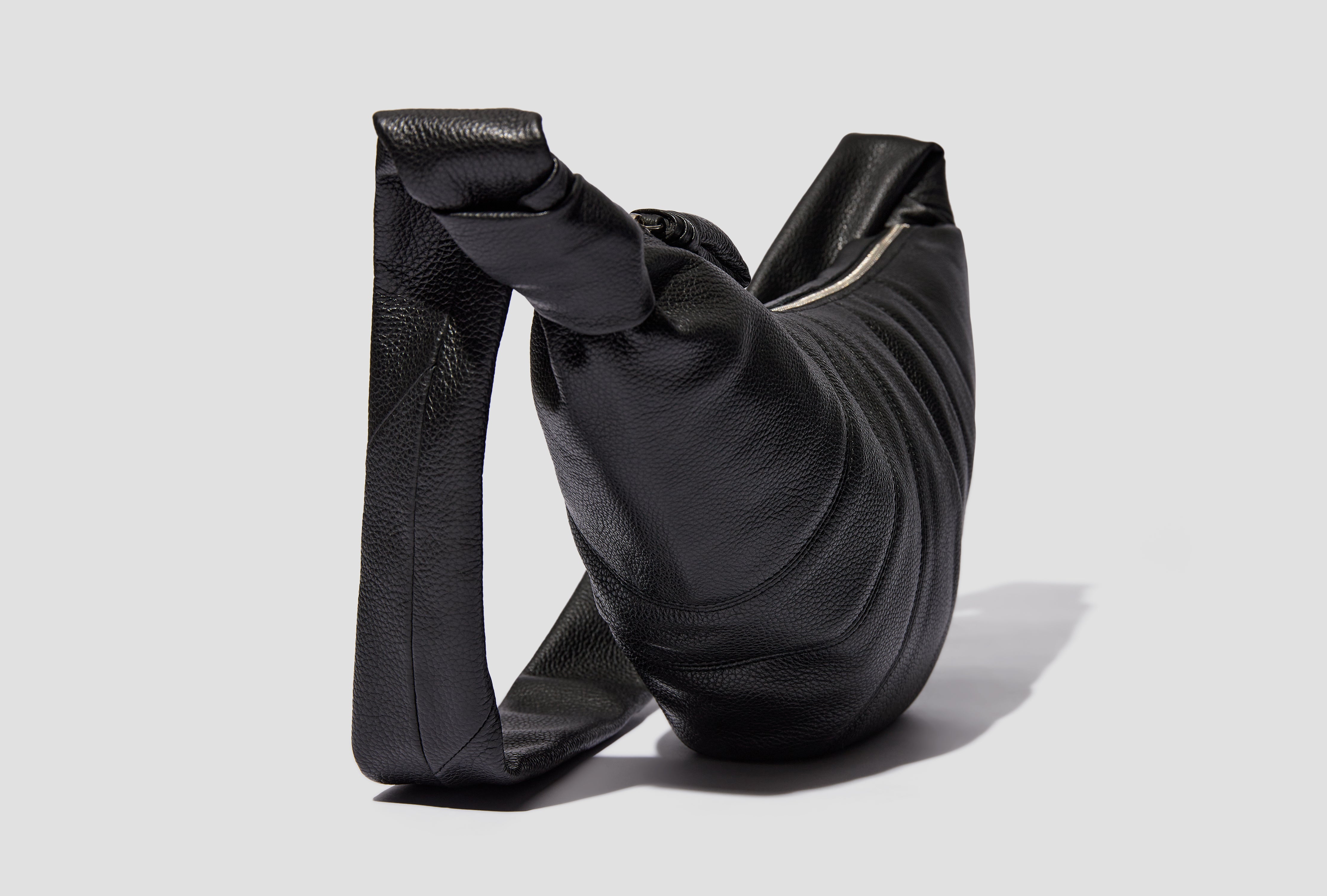 MEDIUM CROISSANT BAG - SOFT GRAINED LEATHER BG0001 LL0018 Black