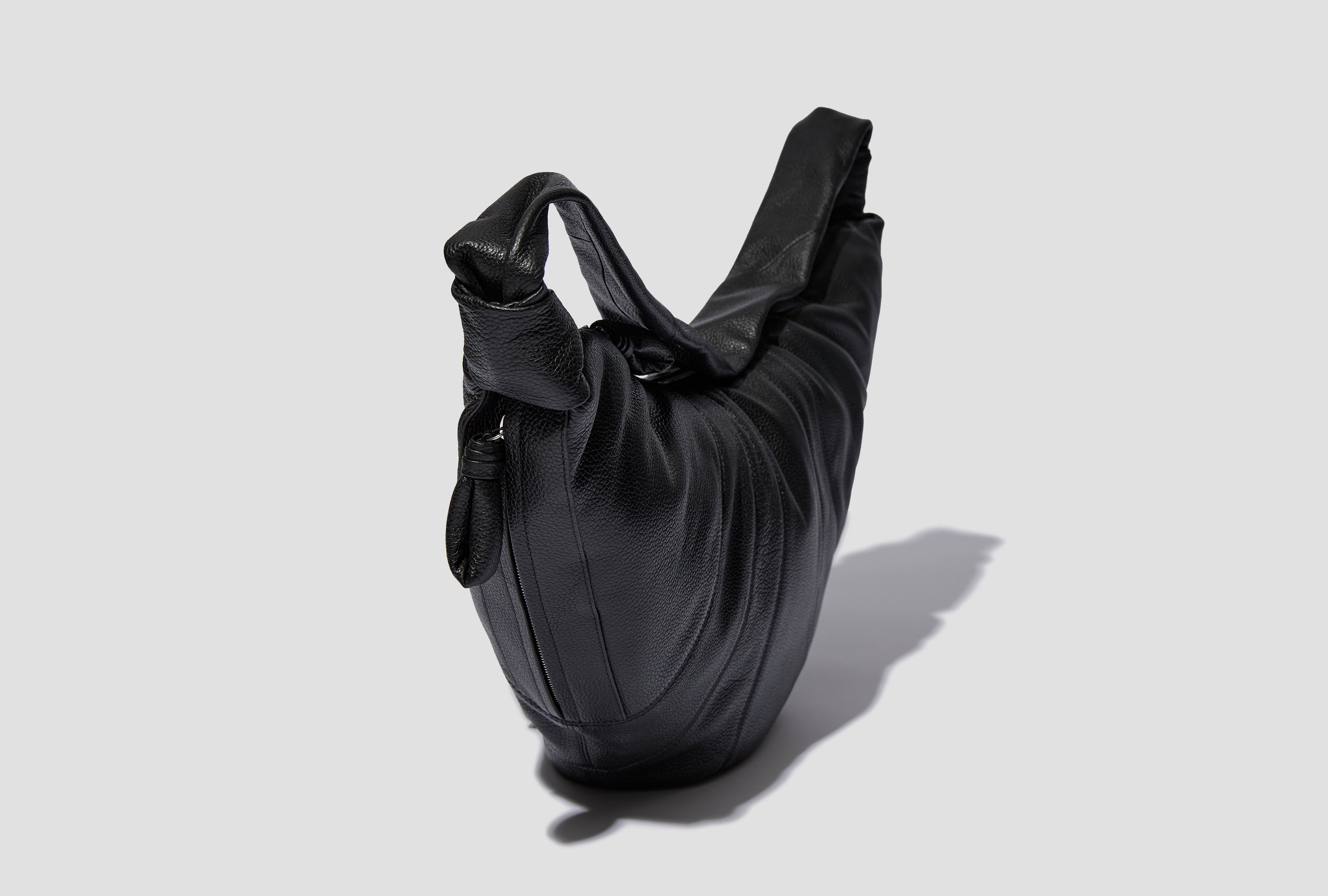 LARGE CROISSANT BAG - SOFT GRAINED LEATHER BG0000 LL0018 Black