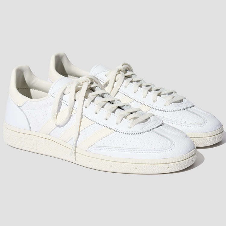 Adidas Originals | Sneakers and HARRESØ Footwear Shop | at Online