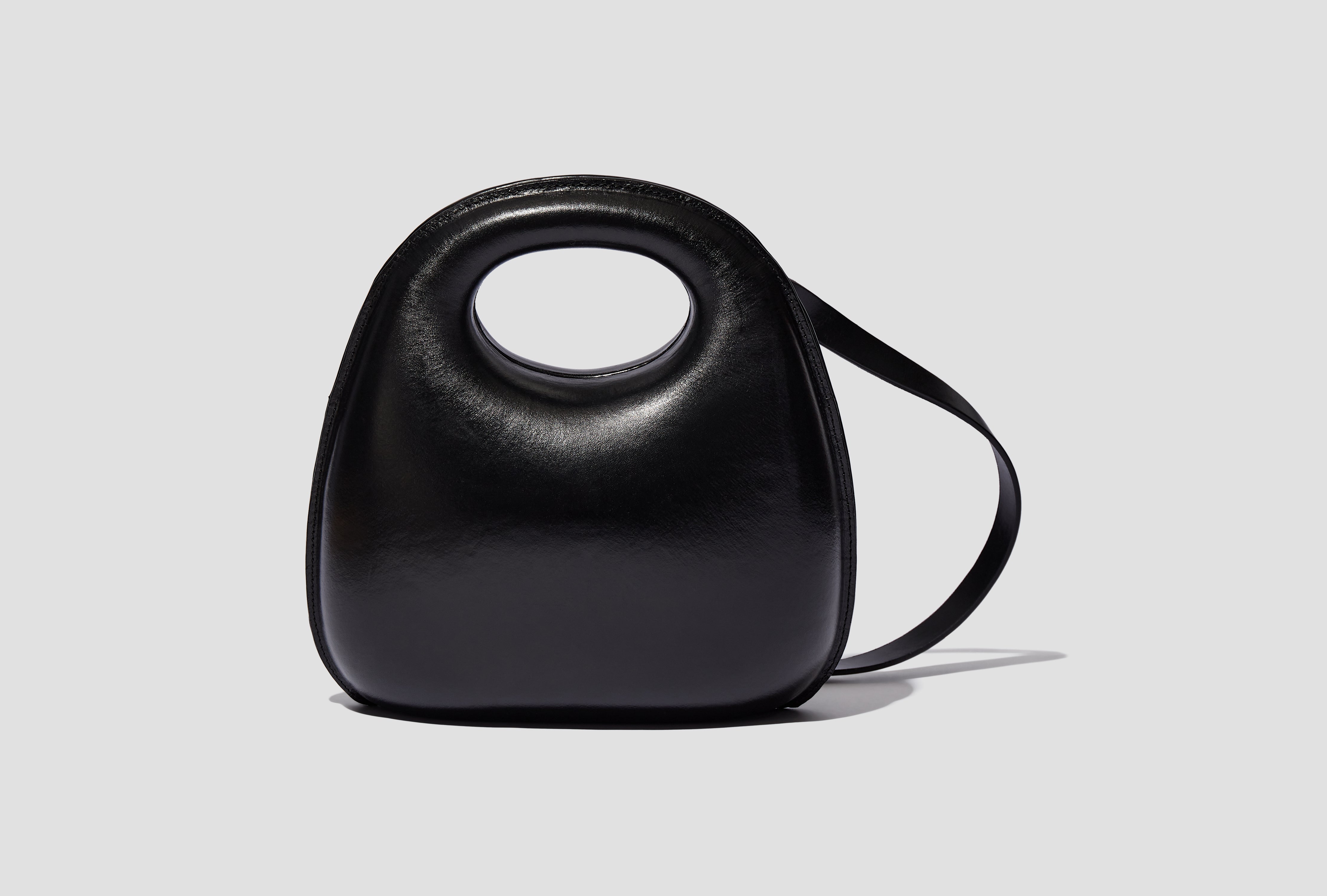 LEMAIRE EGG BAG - VEGETAL TANNED LEATHER BG248 LL111 Black – HARRESØ