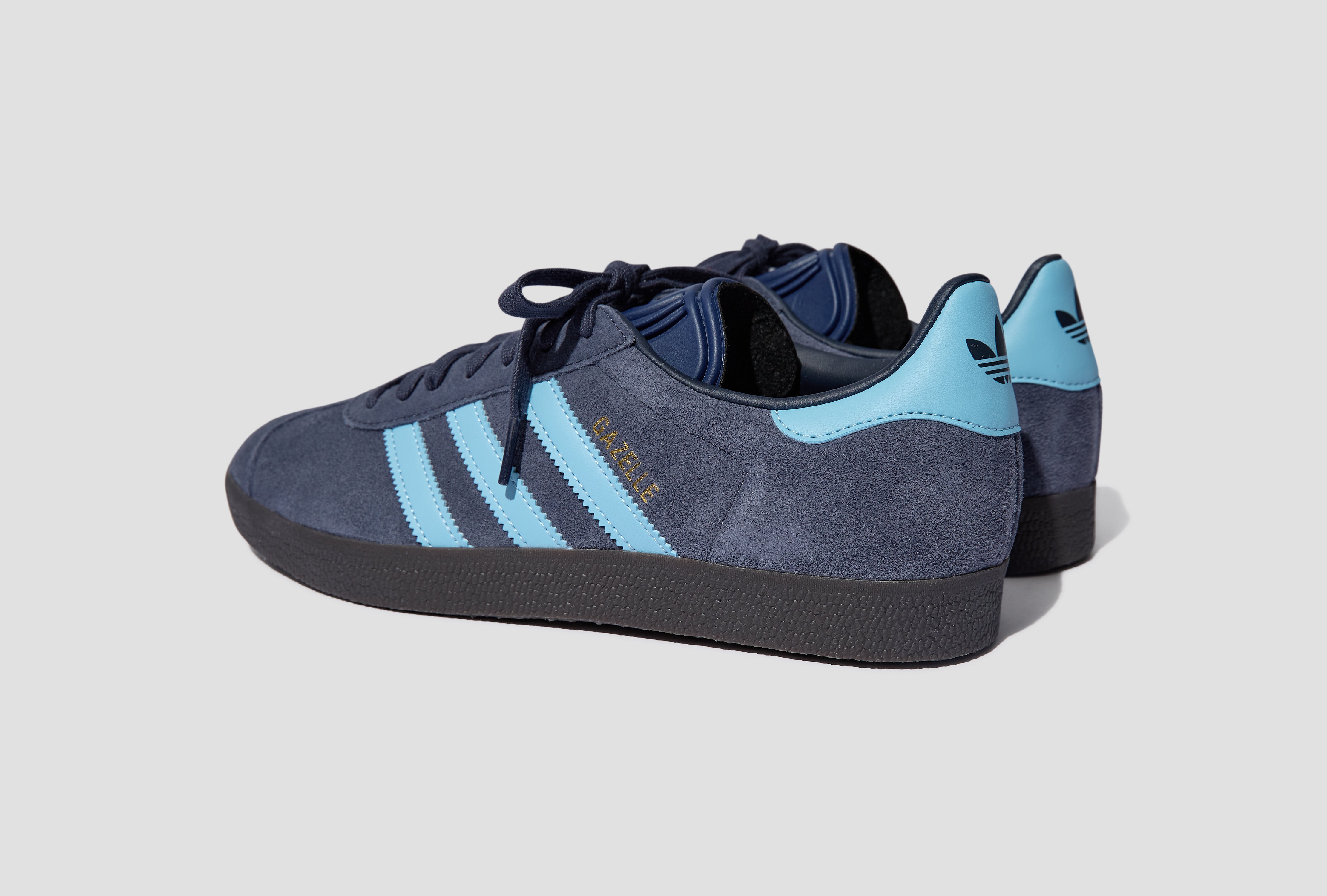 Adidas gazelle dark blue on sale / core black / gum5