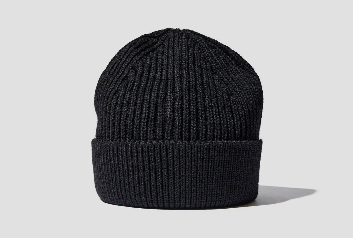 BEANIE MEDIUM - 5 GAUGE / SIGNATURE YARN Black