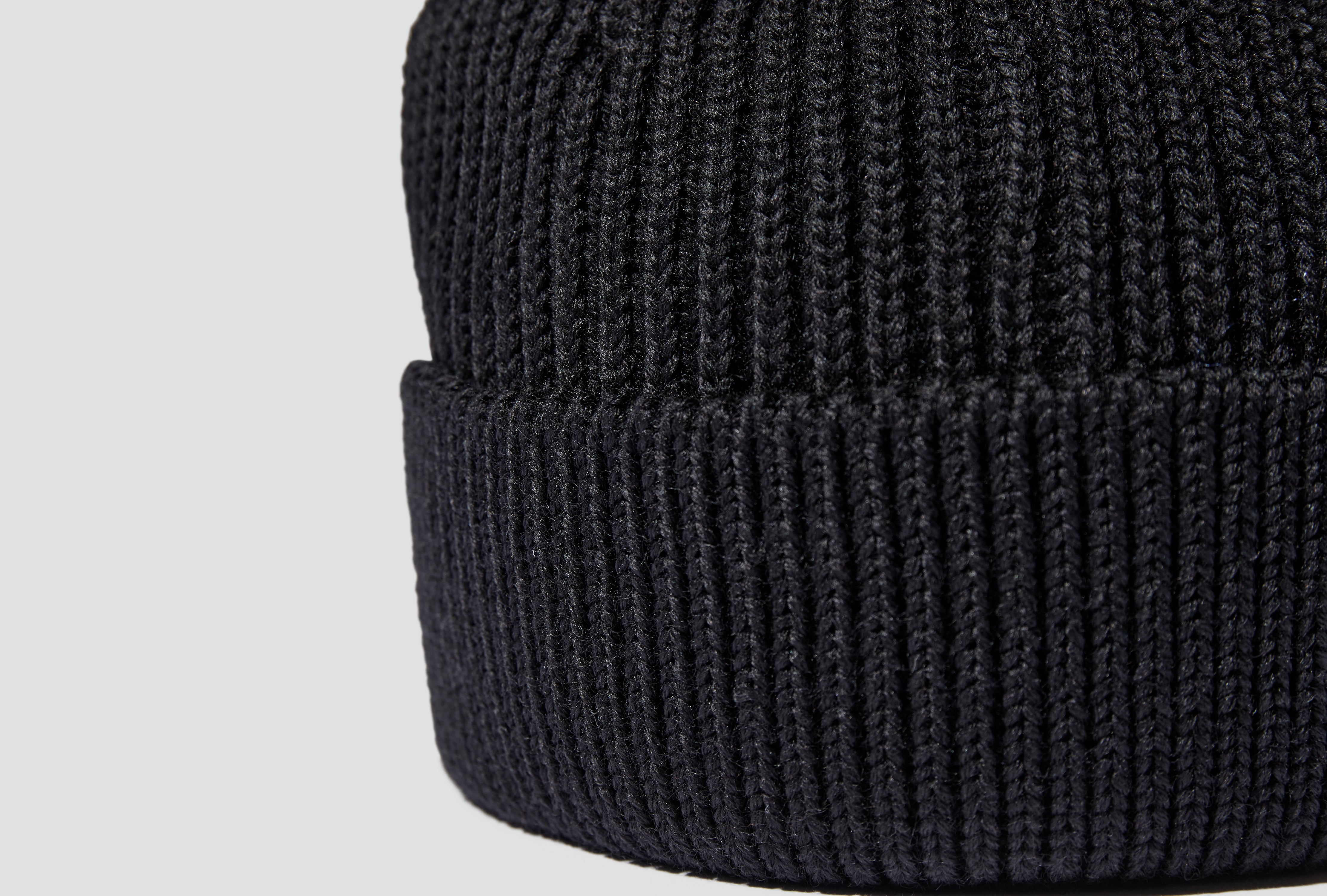 BEANIE MEDIUM - 5 GAUGE / SIGNATURE YARN Black