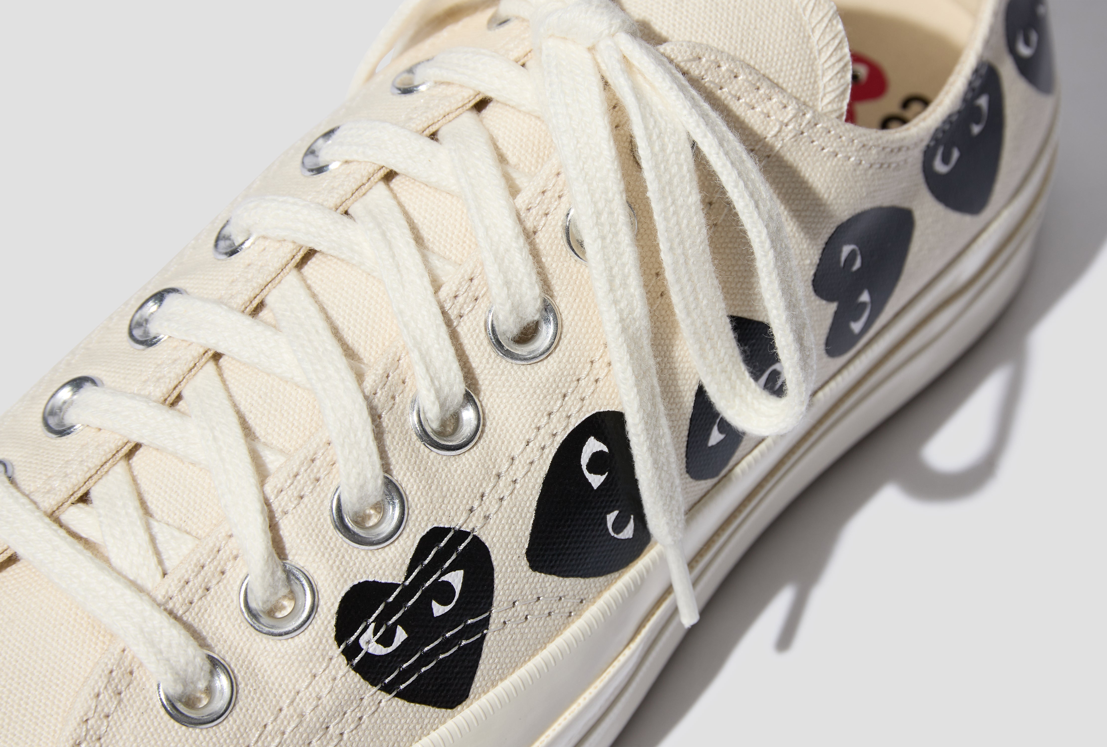 CONVERSE - MULTI BLACK HEART CHUCK TAYLOR ALL STAR '70 LOW P1K126 Beige