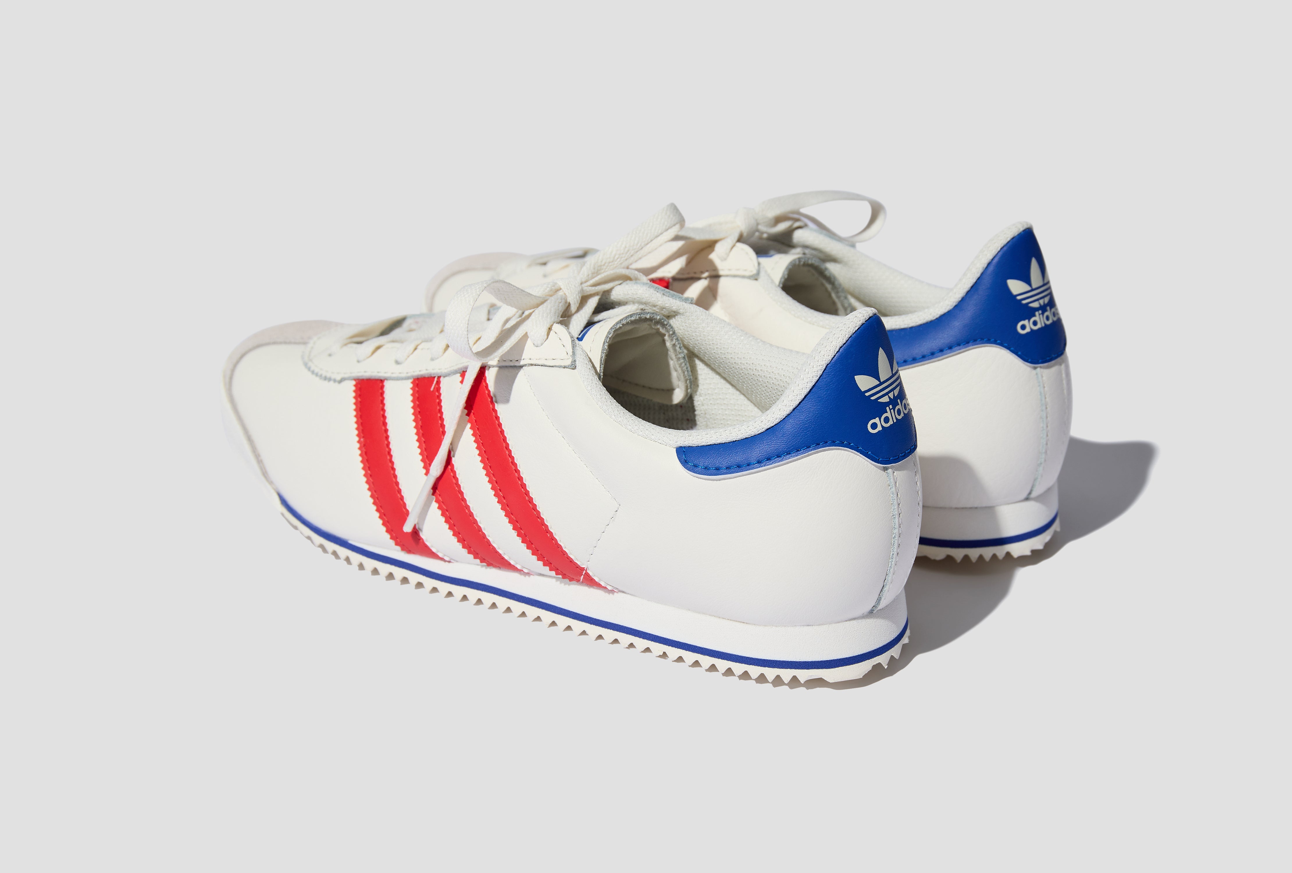 ADIDAS K 74 - CWHITE/BRIRED/ROYBLU IG8952