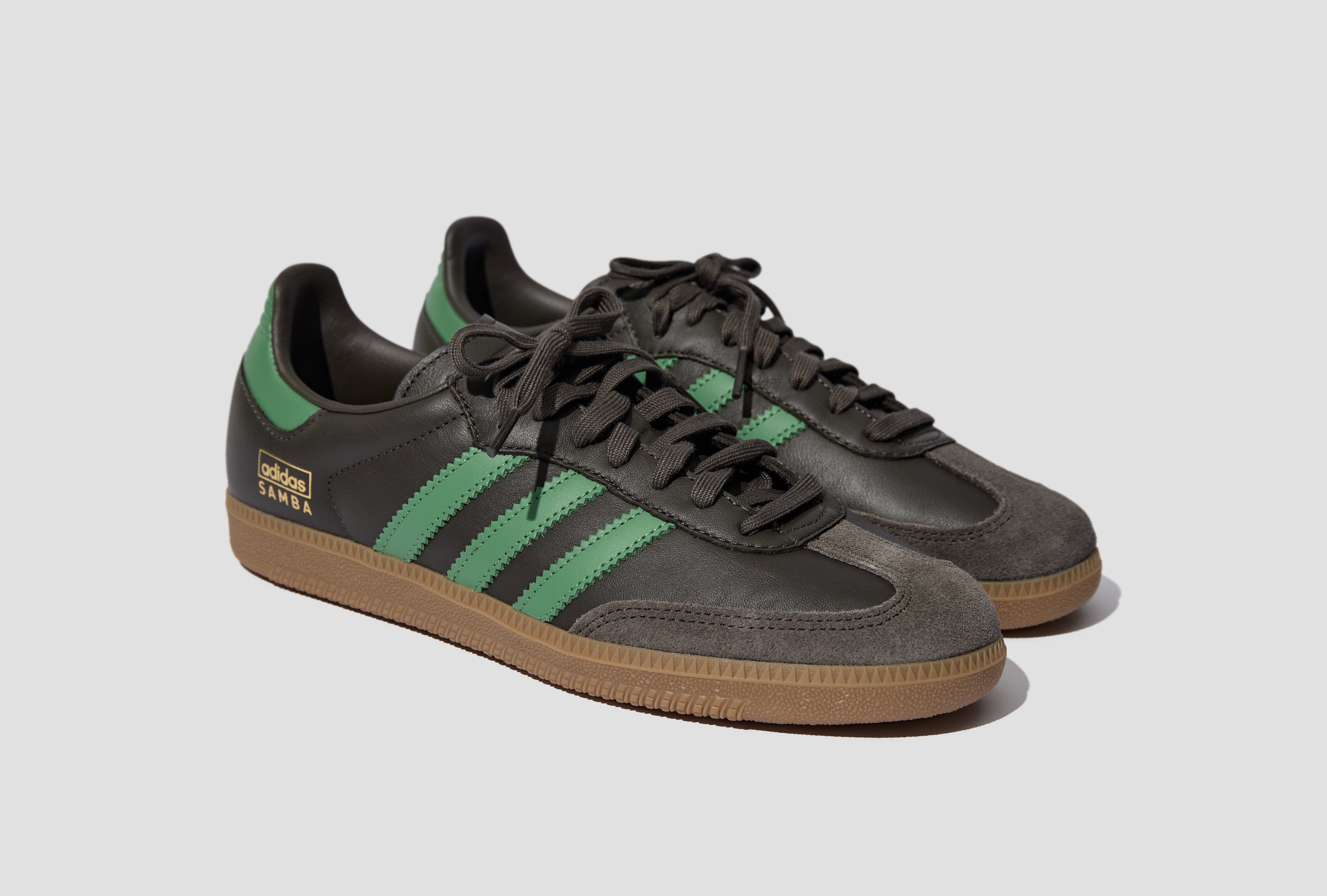 ADIDAS ORIGINALS UNIVERSAL - DRKGRN/OWHITE/GREEN GX6916 Green