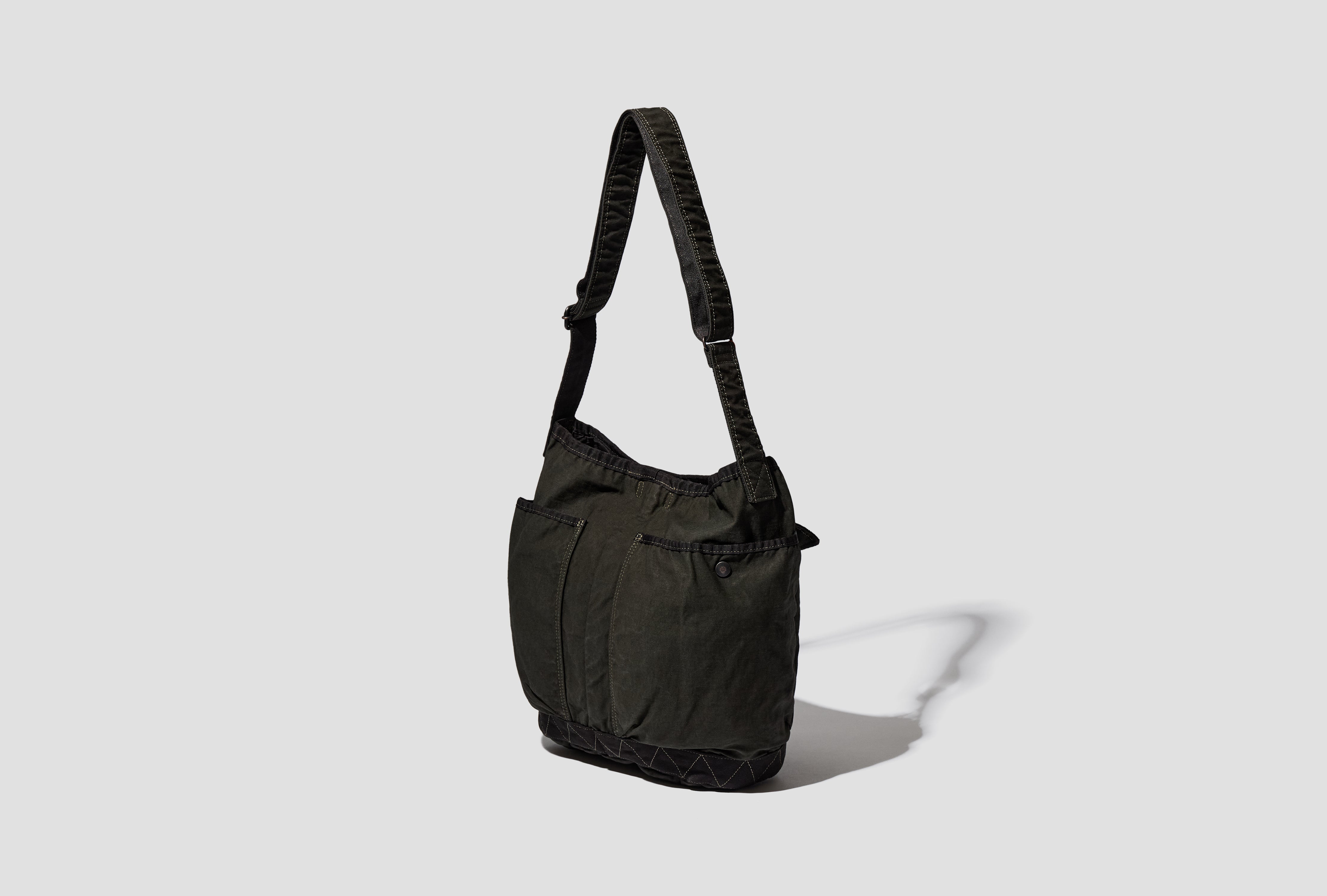 CRAG - SHOULDER BAG (L) 540-19644 Olive