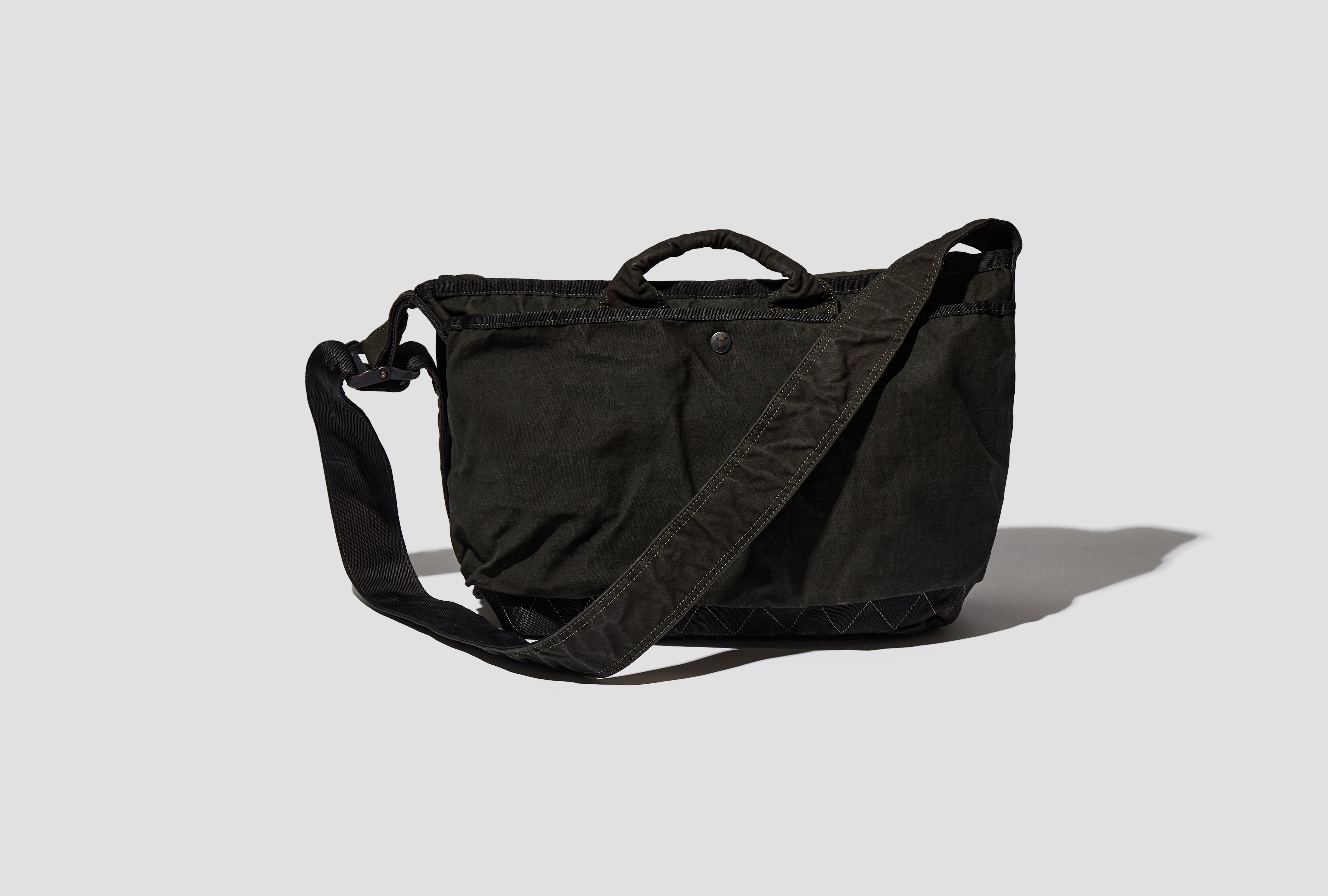 CRAG - MESSENGER BAG (M) 540-19708 Olive