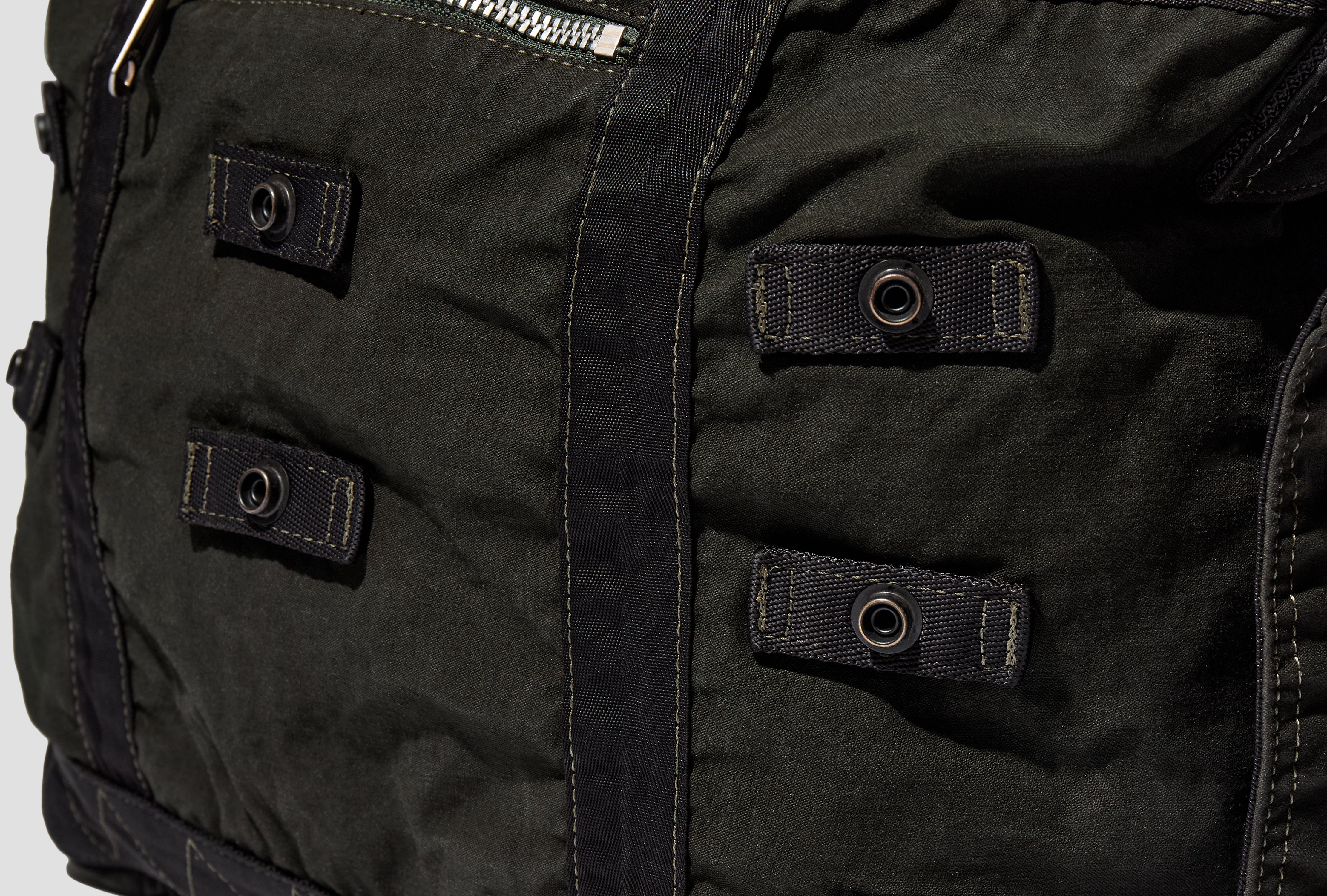 CRAG - MESSENGER BAG (M) 540-19708 Olive