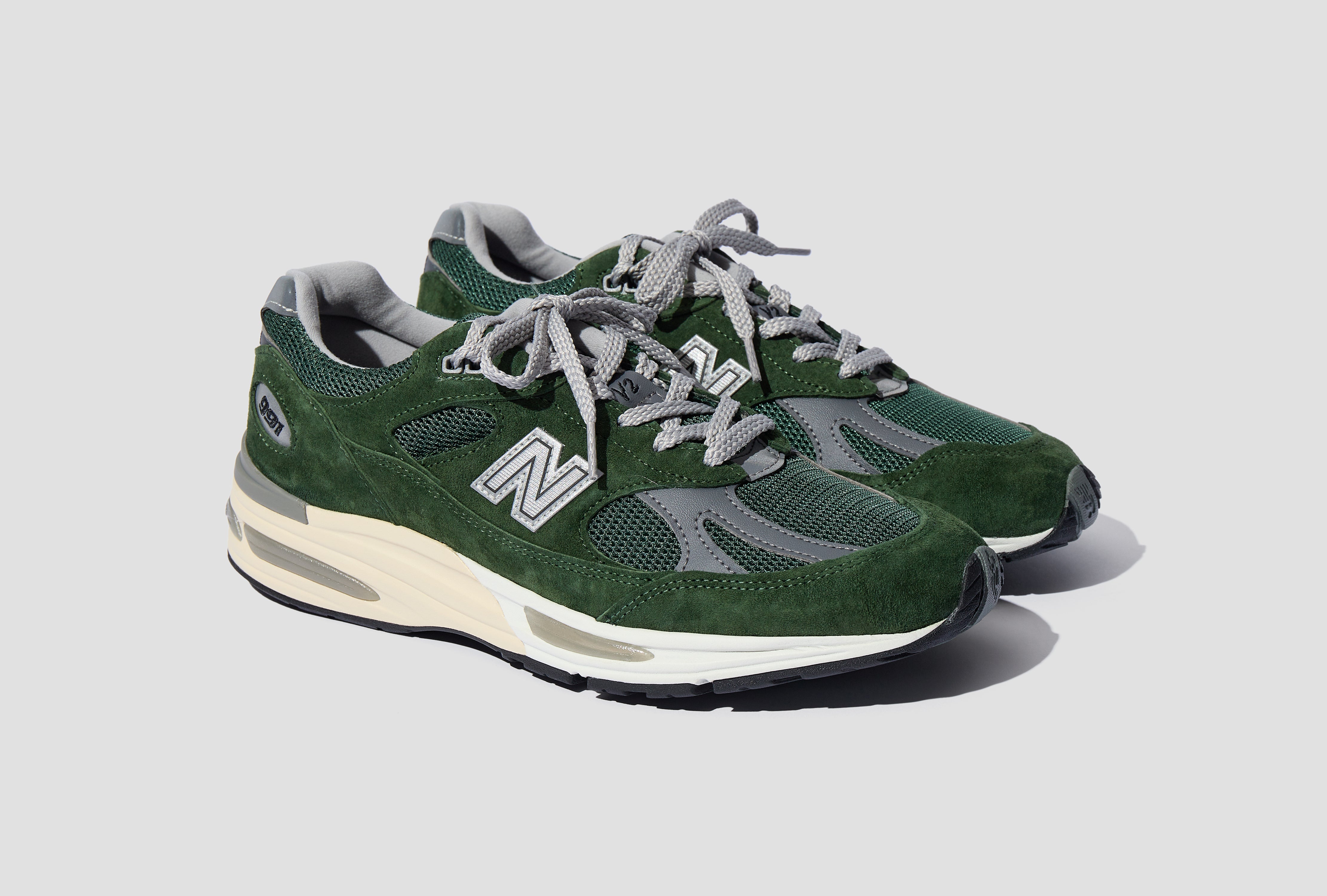 MADE IN UK 991V2 - KOMBU GREEN/BLACK FOREST U991GR2