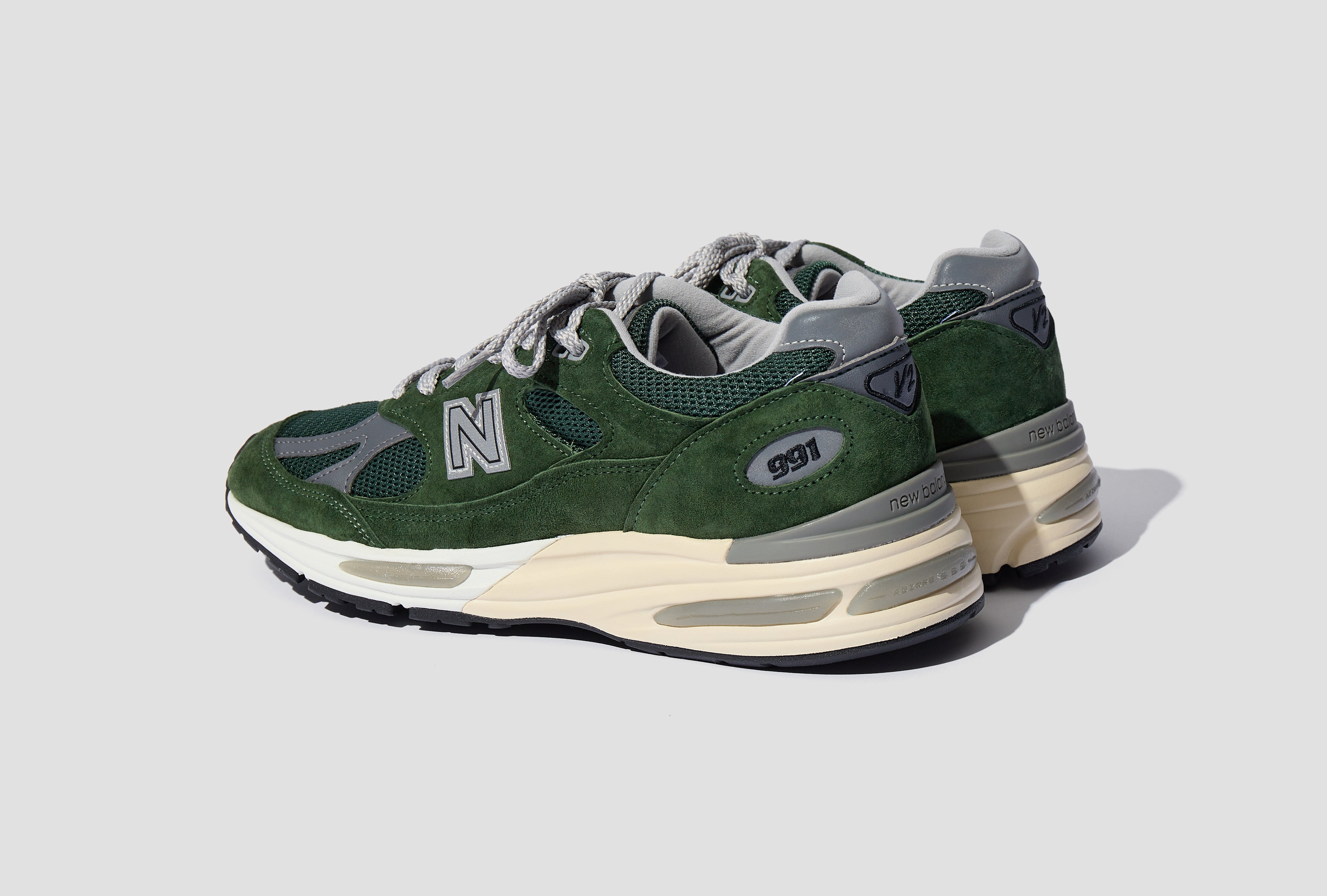 MADE IN UK 991V2 - KOMBU GREEN/BLACK FOREST U991GR2