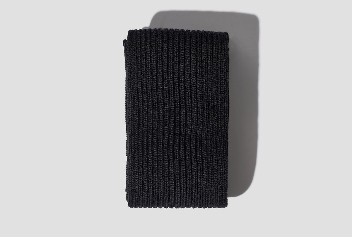 SHORT SCARF - 5 GAUGE / SIGNATURE YARN Black