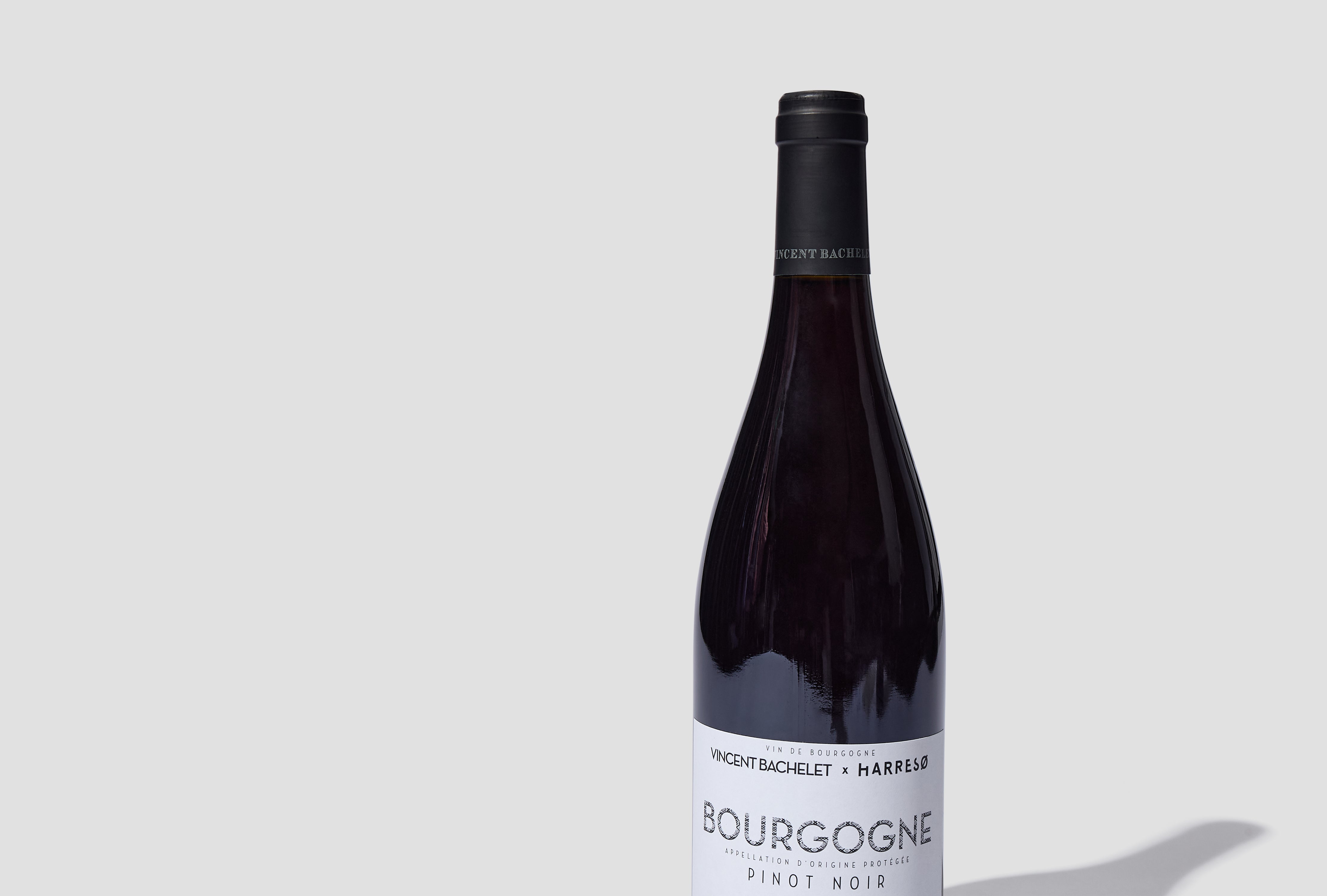 VINCENT BACHELET X HARRESØ - BOURGOGNE ROUGE 2023 - 13% 750 ML. / BOURGOGNE - FRANCE Red