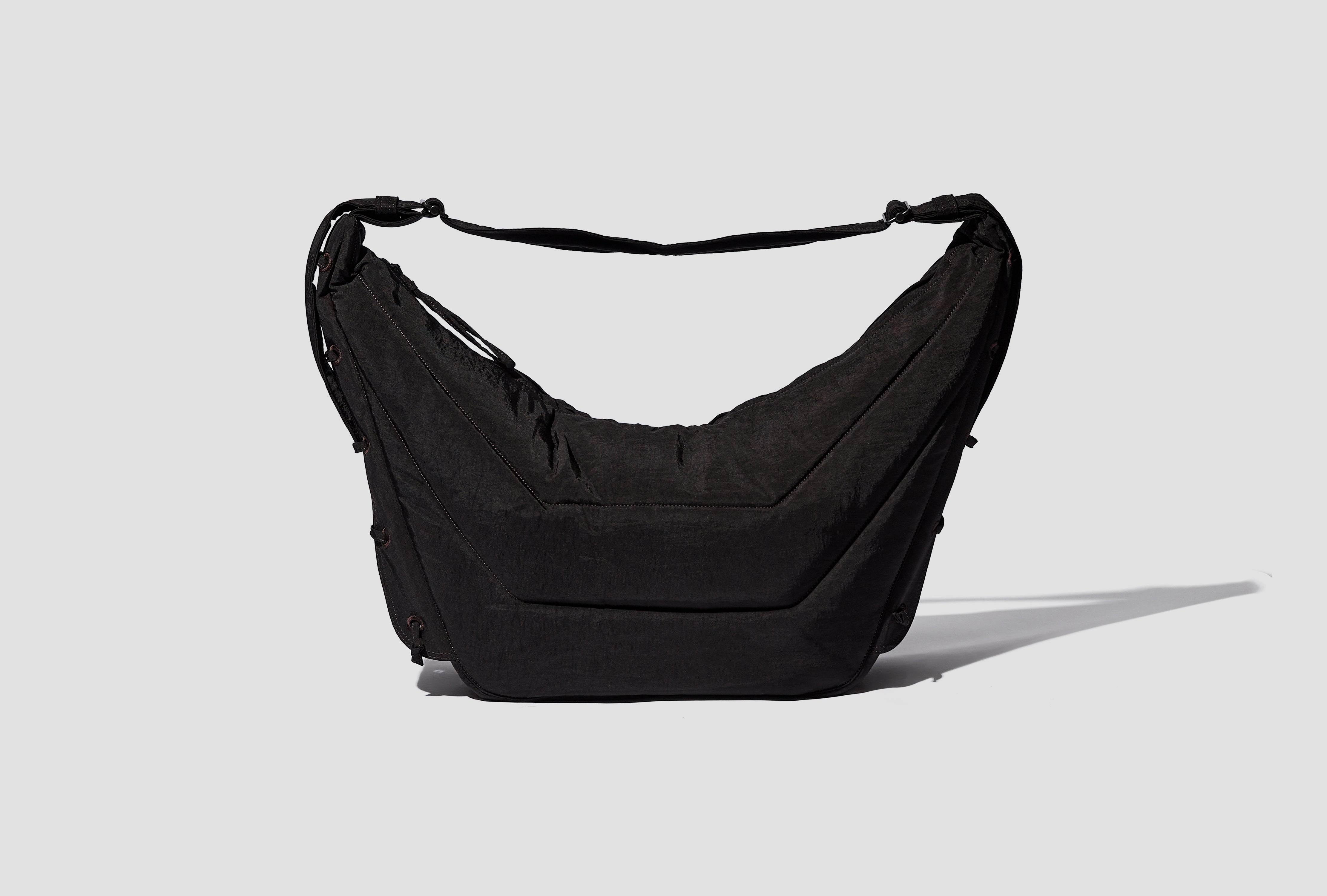 LARGE SOFT GAME BAG - WATER REPELLENT NYLON CANVAS BG0105 LF1330 Dark brown
