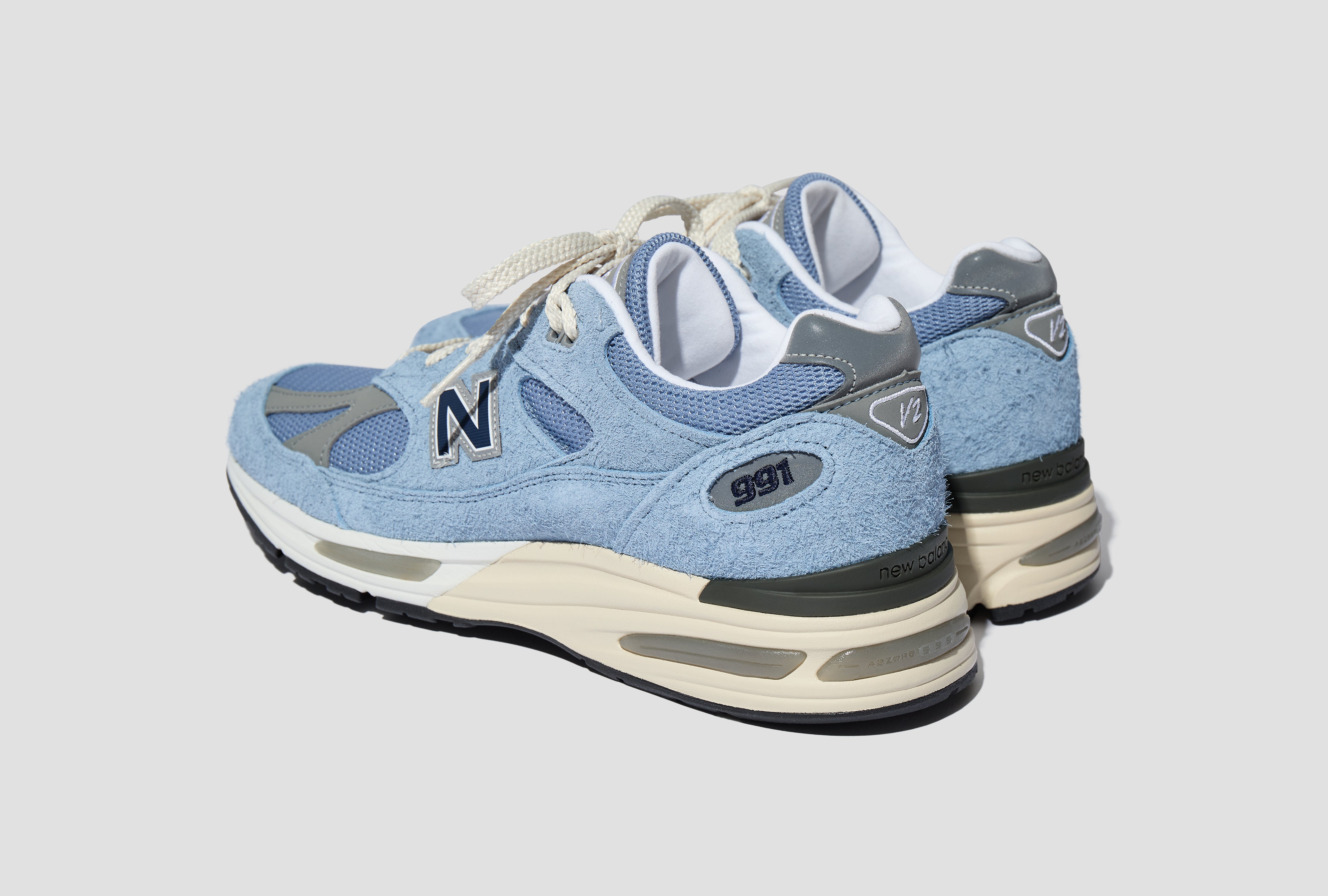 MADE IN UK 991V2 - CELESTIAL BLUE/FADED DENIM U991BV2