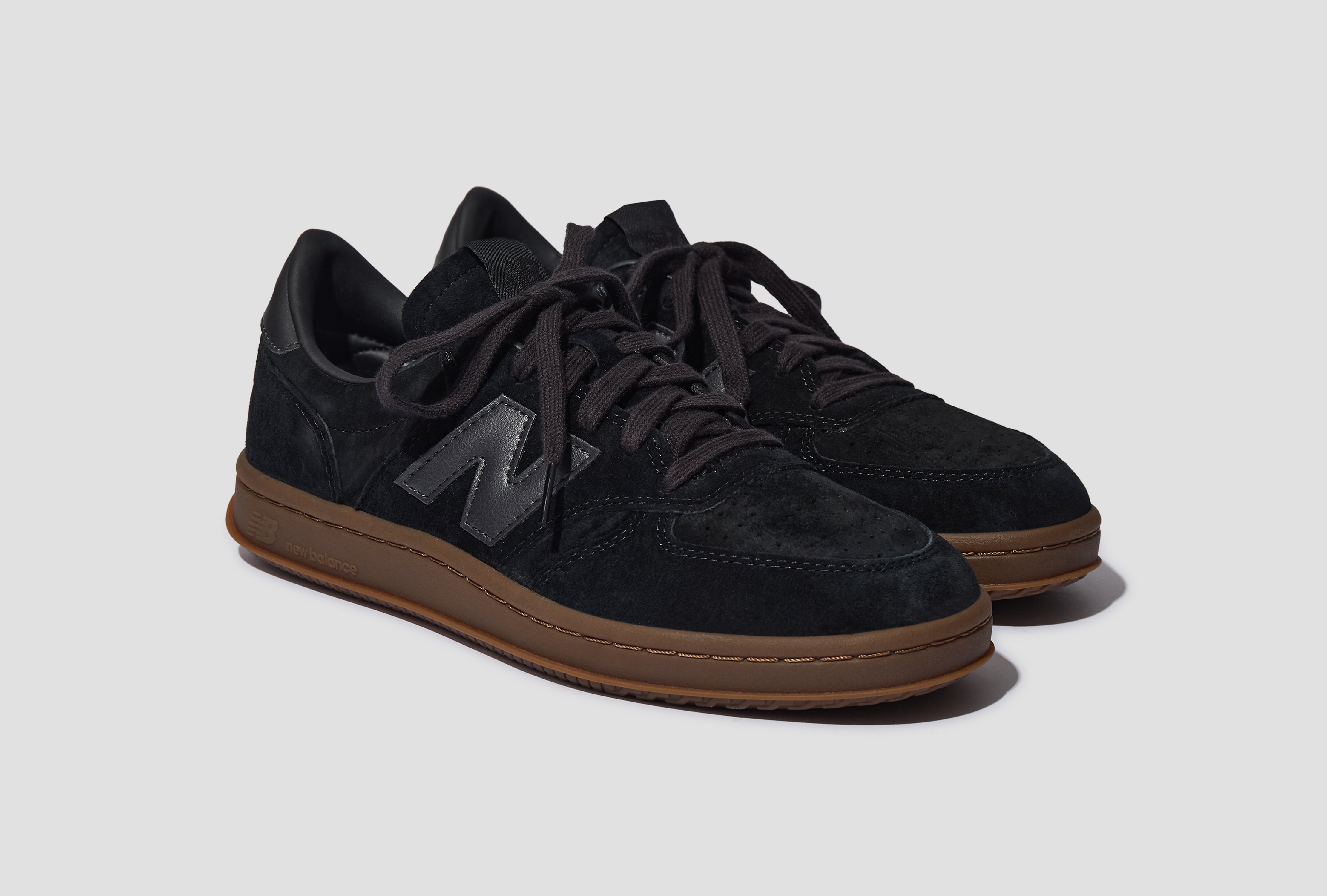 T500 - BLACK/BLACK CEMENT CT500TRC