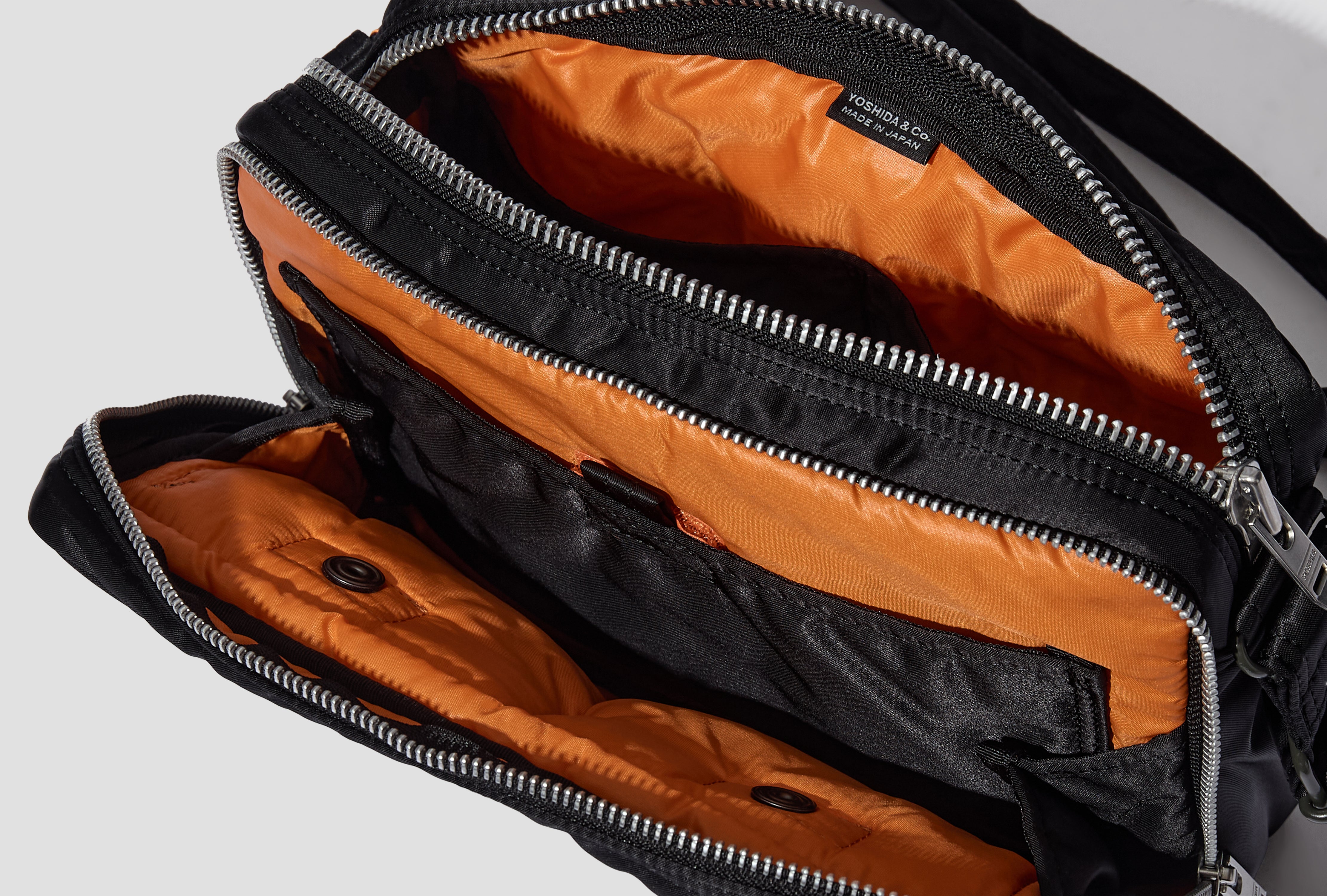 TANKER - SLING BAG W-ZIP 622-15154 Black