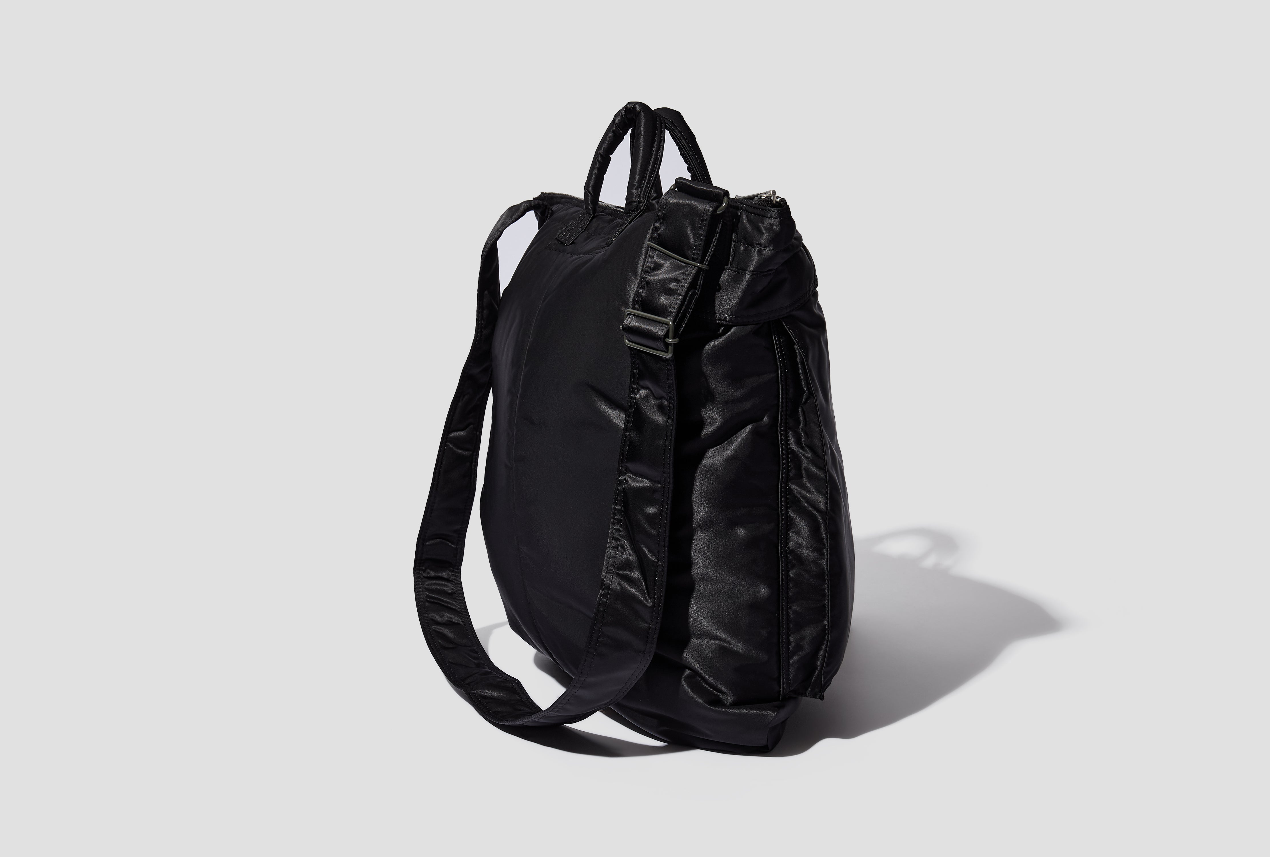 TANKER - HELMET BAG (L) 622-19554 Black