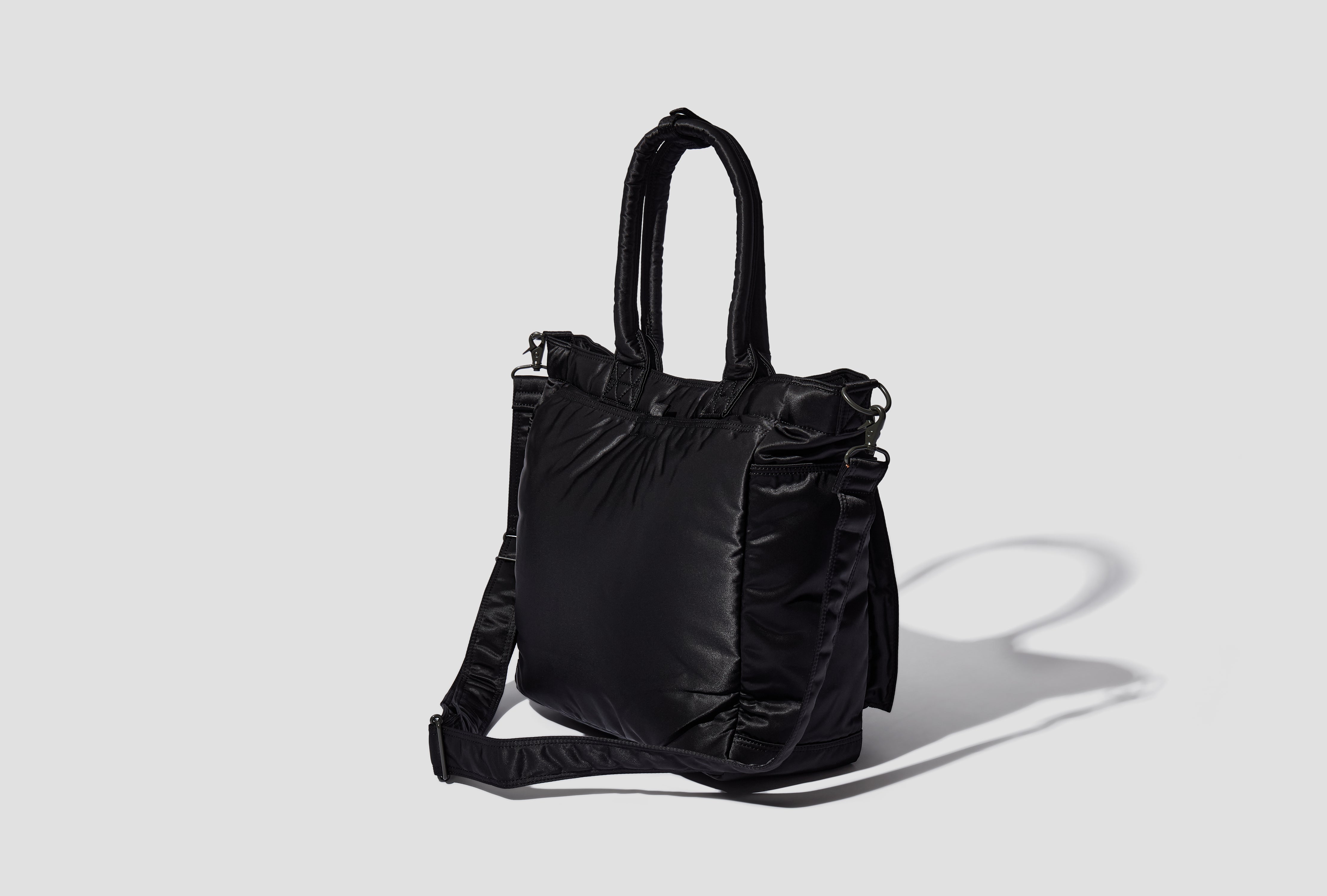 TANKER - TOTE BAG (L) 622-26109 Black