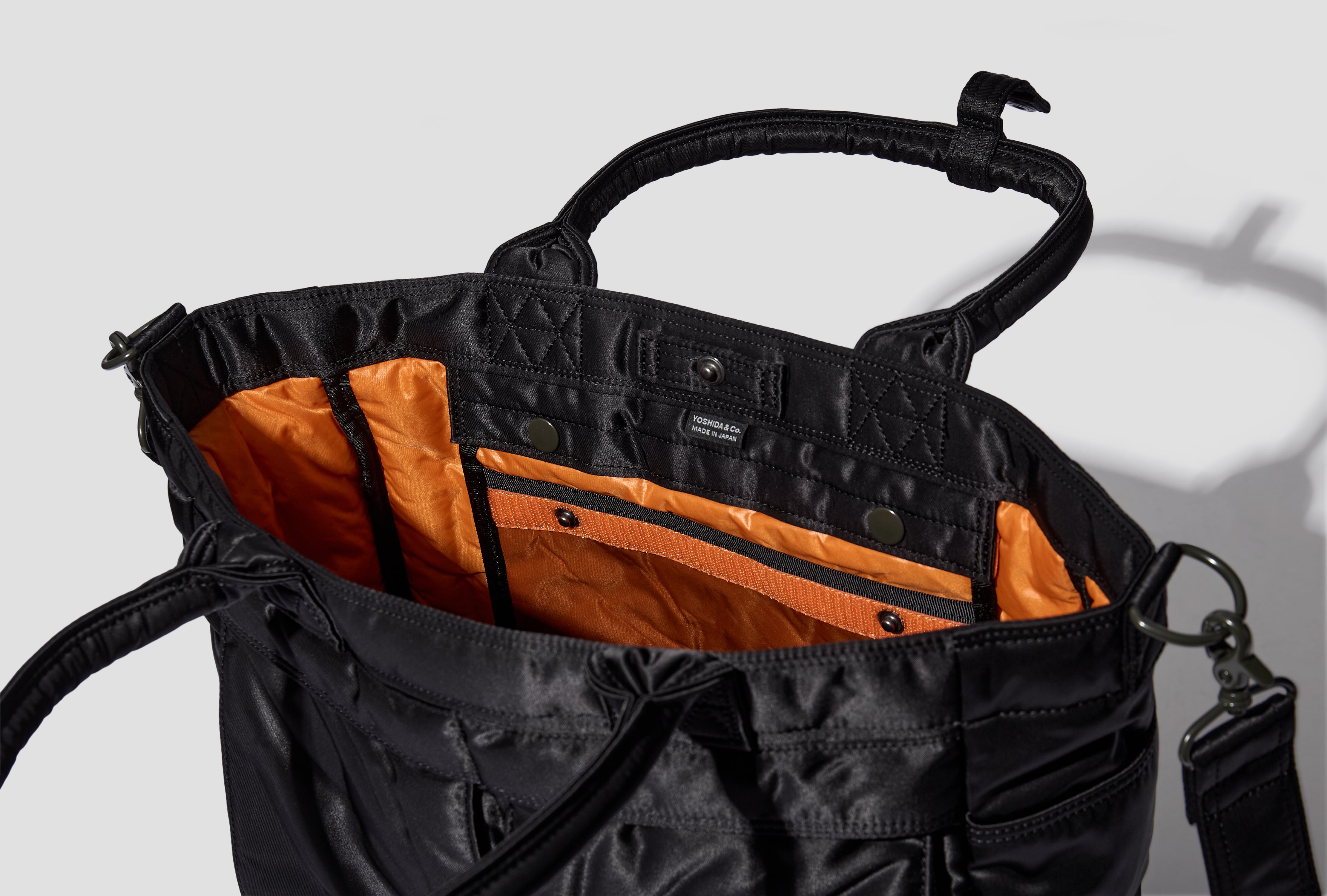 TANKER - TOTE BAG (L) 622-26109 Black