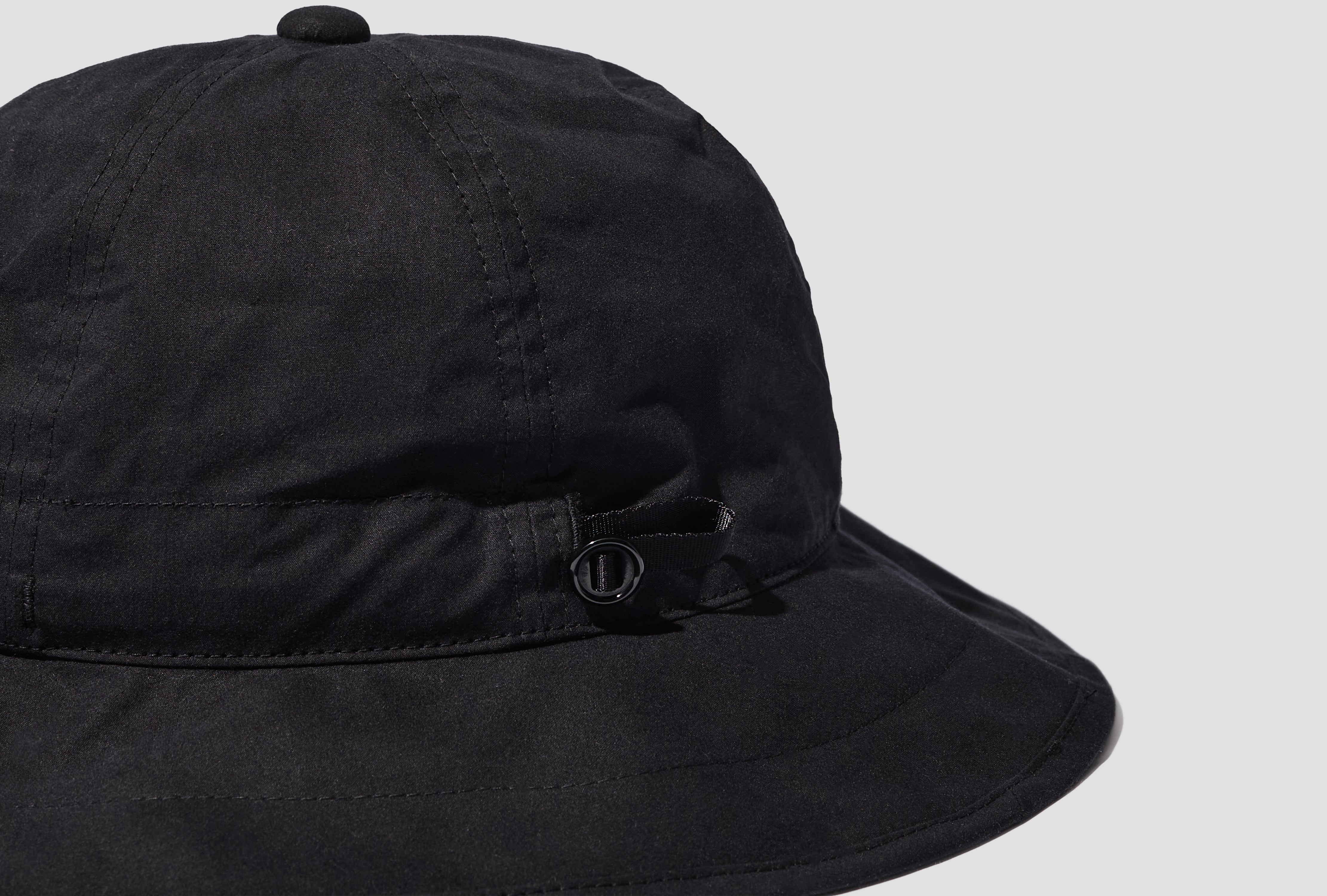 WIDE HAT - BLACK MASTER SHIELD R19C2