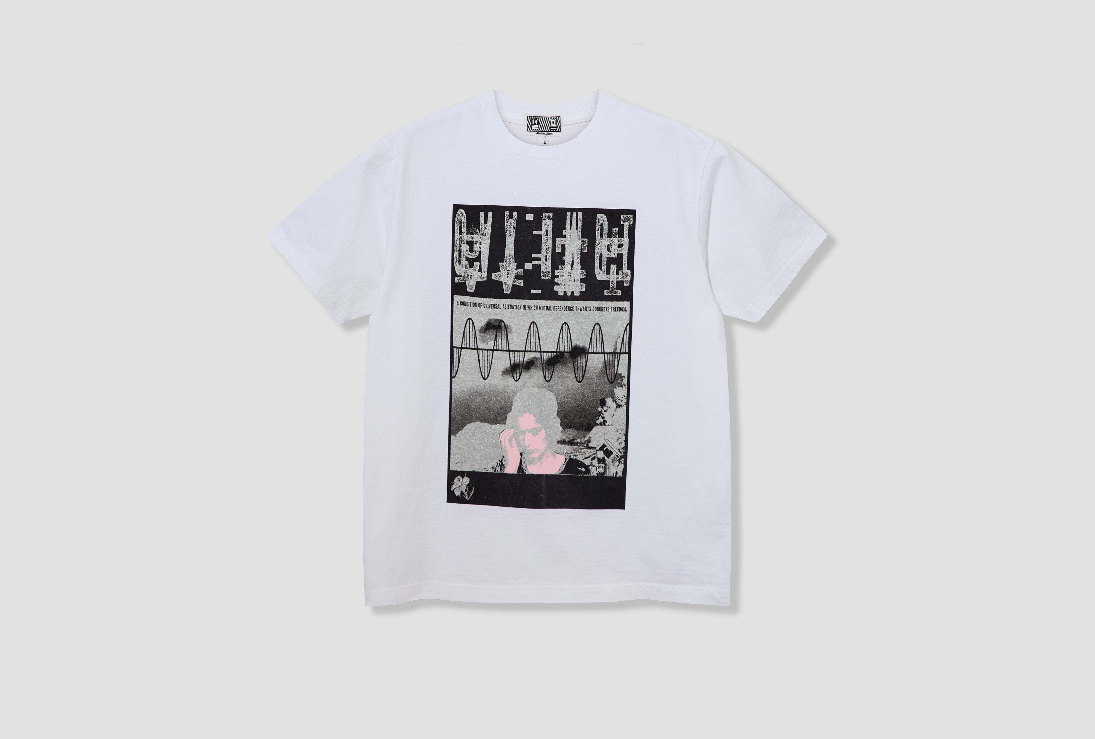 UNIVERSAL ALIENATION T CES28T01 White