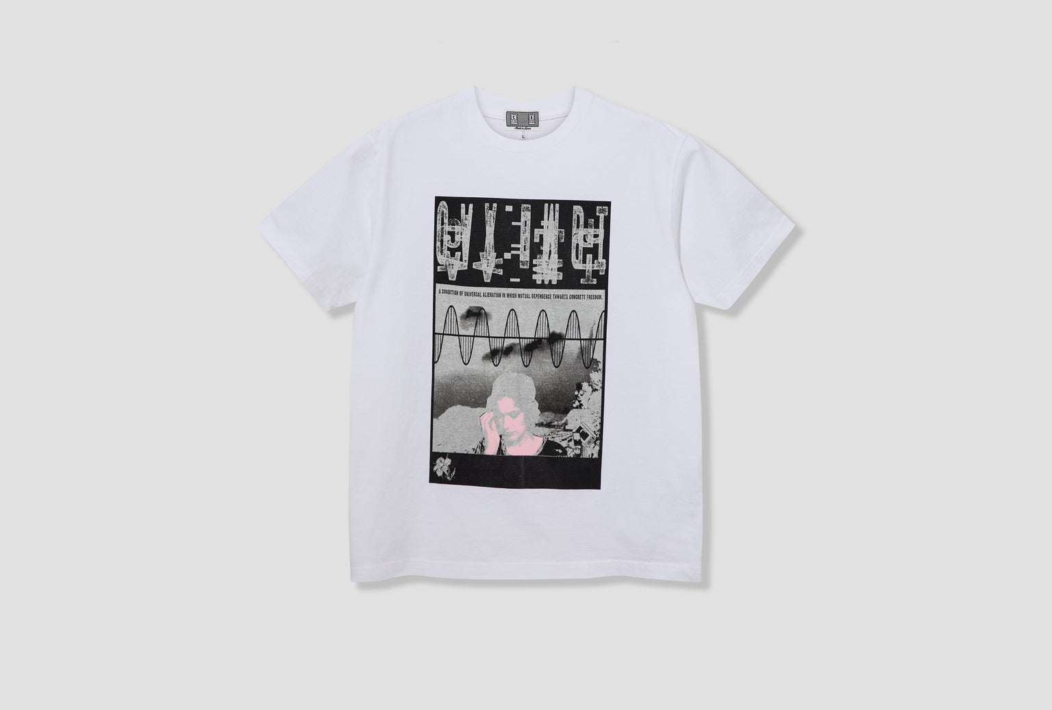 UNIVERSAL ALIENATION T CES28T01 White