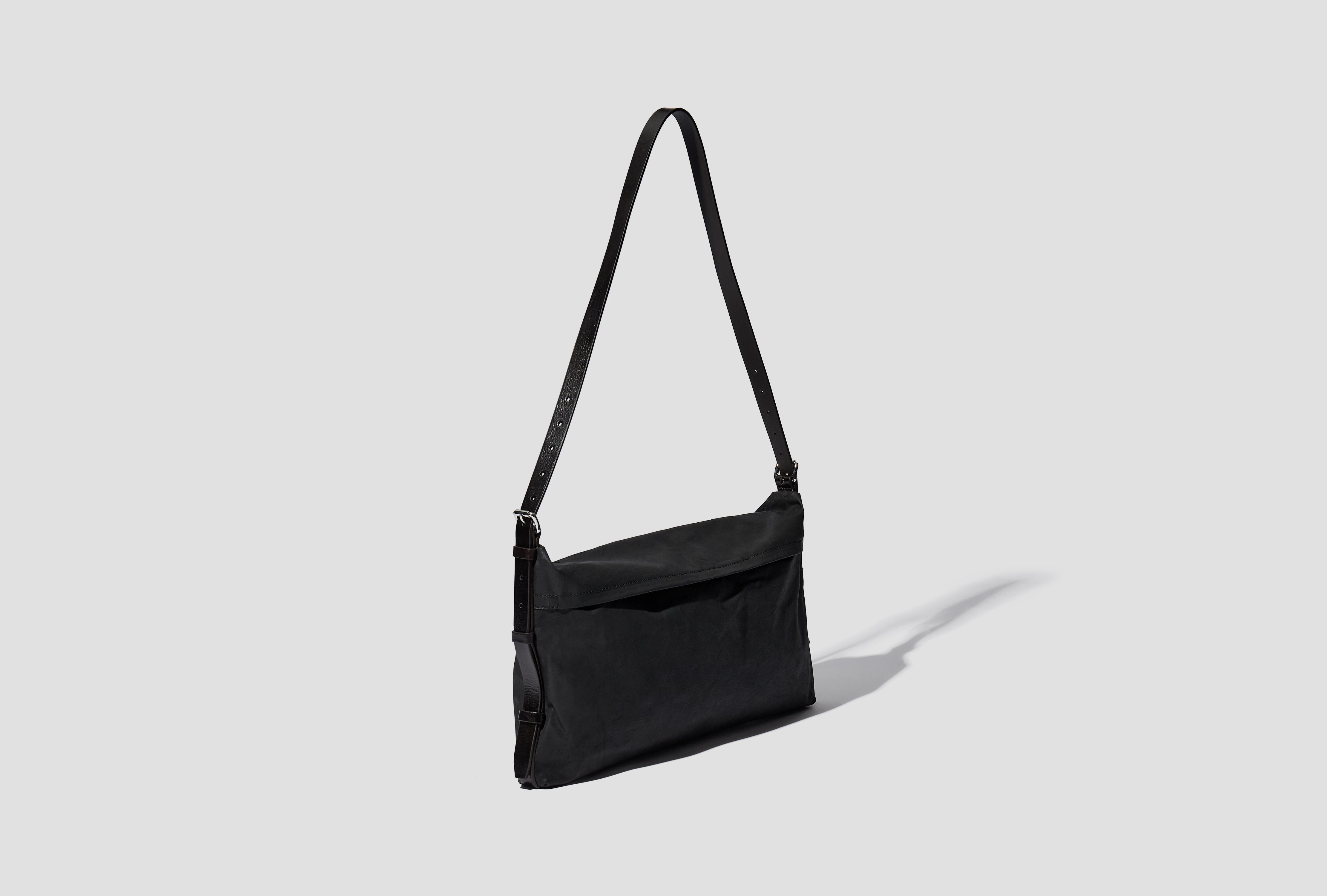 TRENCH POCKET SMALL BAG - WATER REPELLENT RESINATED COTTON CANVAS BG0169 LF1495 Black