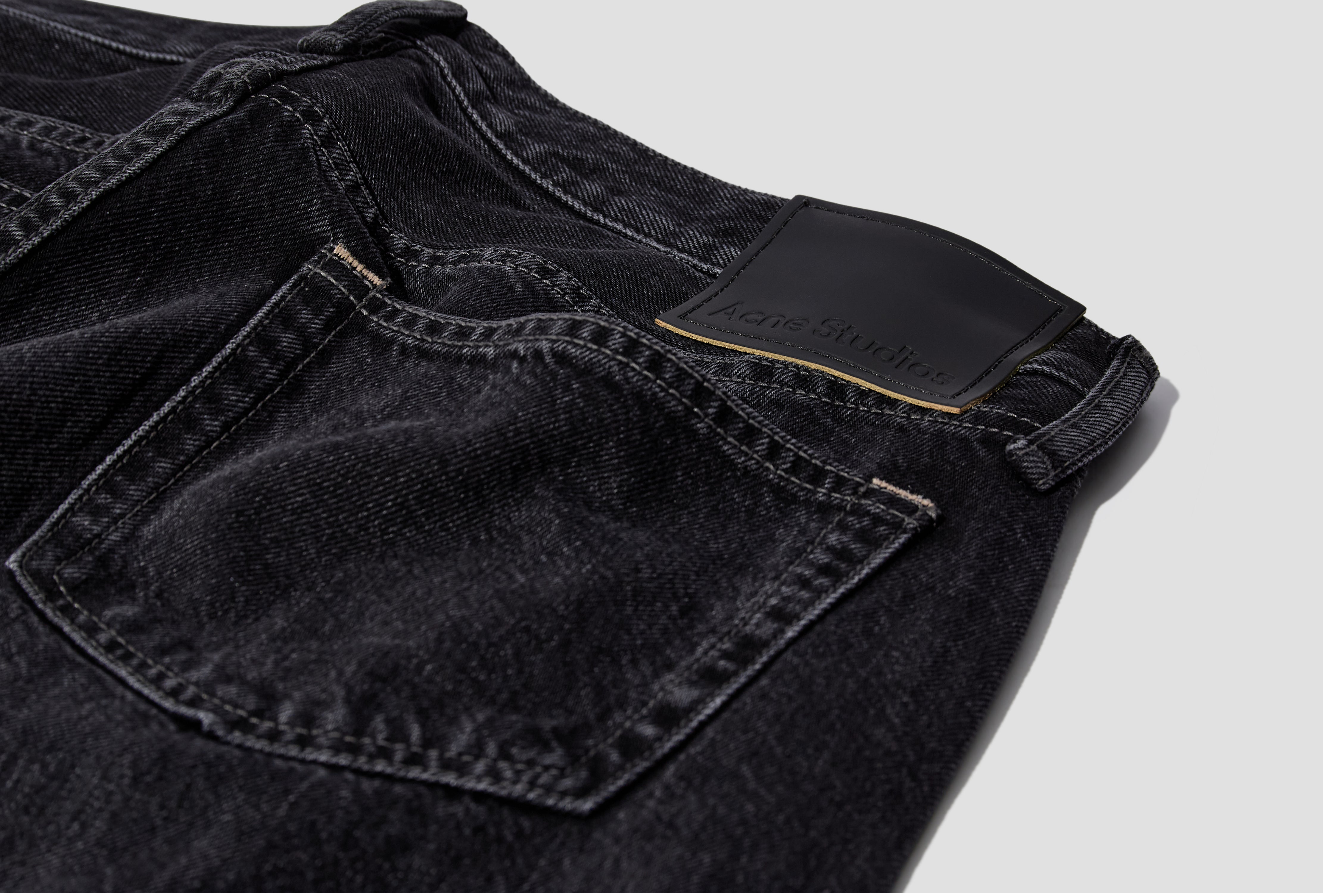 ACNE STUDIOS 1996 VINTAGE BLACK B00400 Black