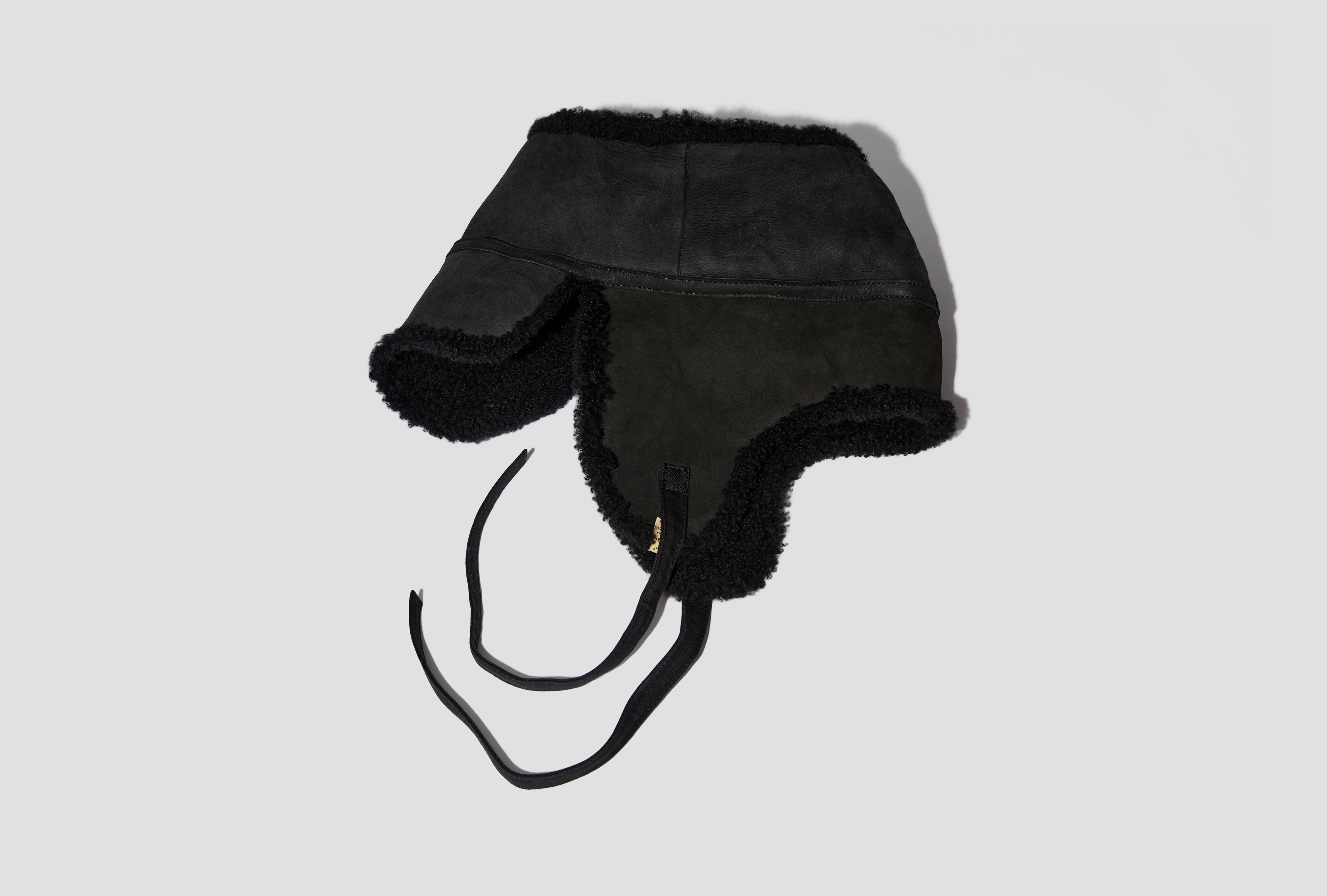 OPEN CAR SHEEPSKIN HAT 0125203003017 Black