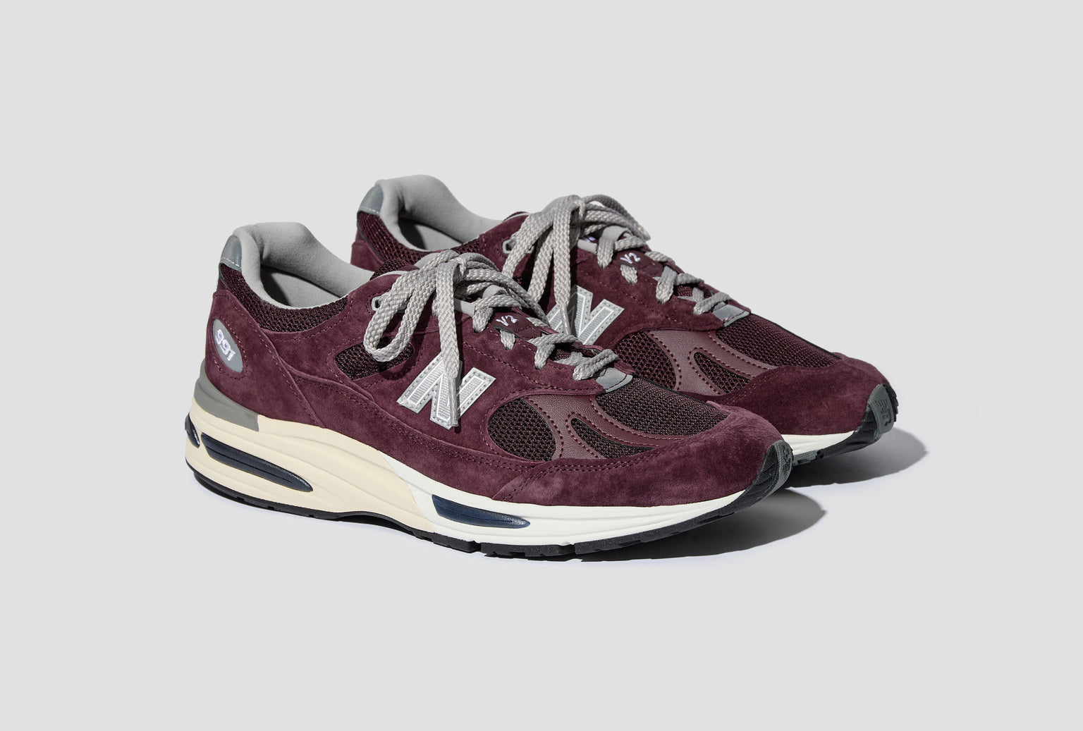 MADE IN UK 991V2 - CATAWBA GRAPE/SILVER U991AU2