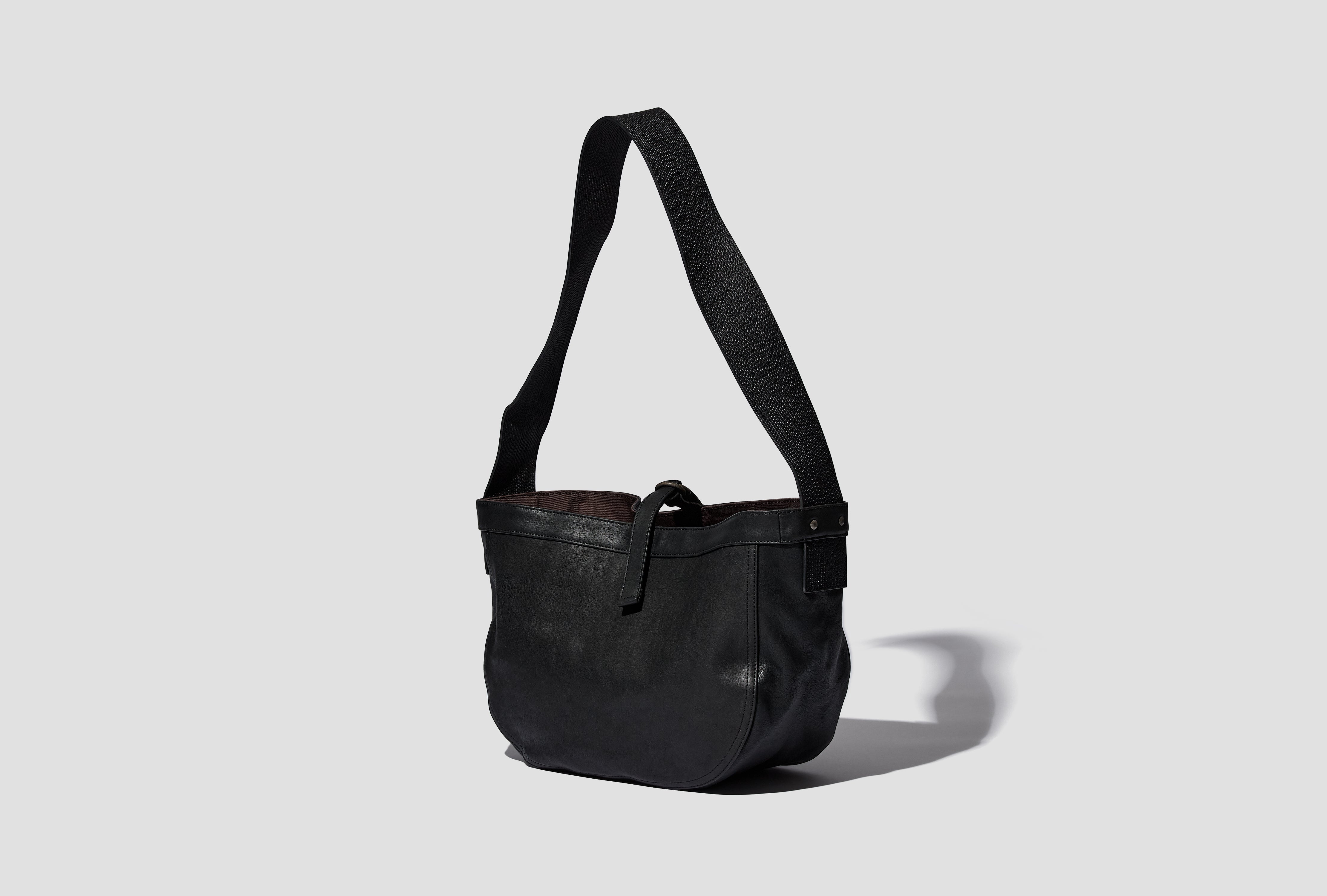 LOT.018 NEWSBOY BAG SMALL - TTCORE018 BLACK LEATHER