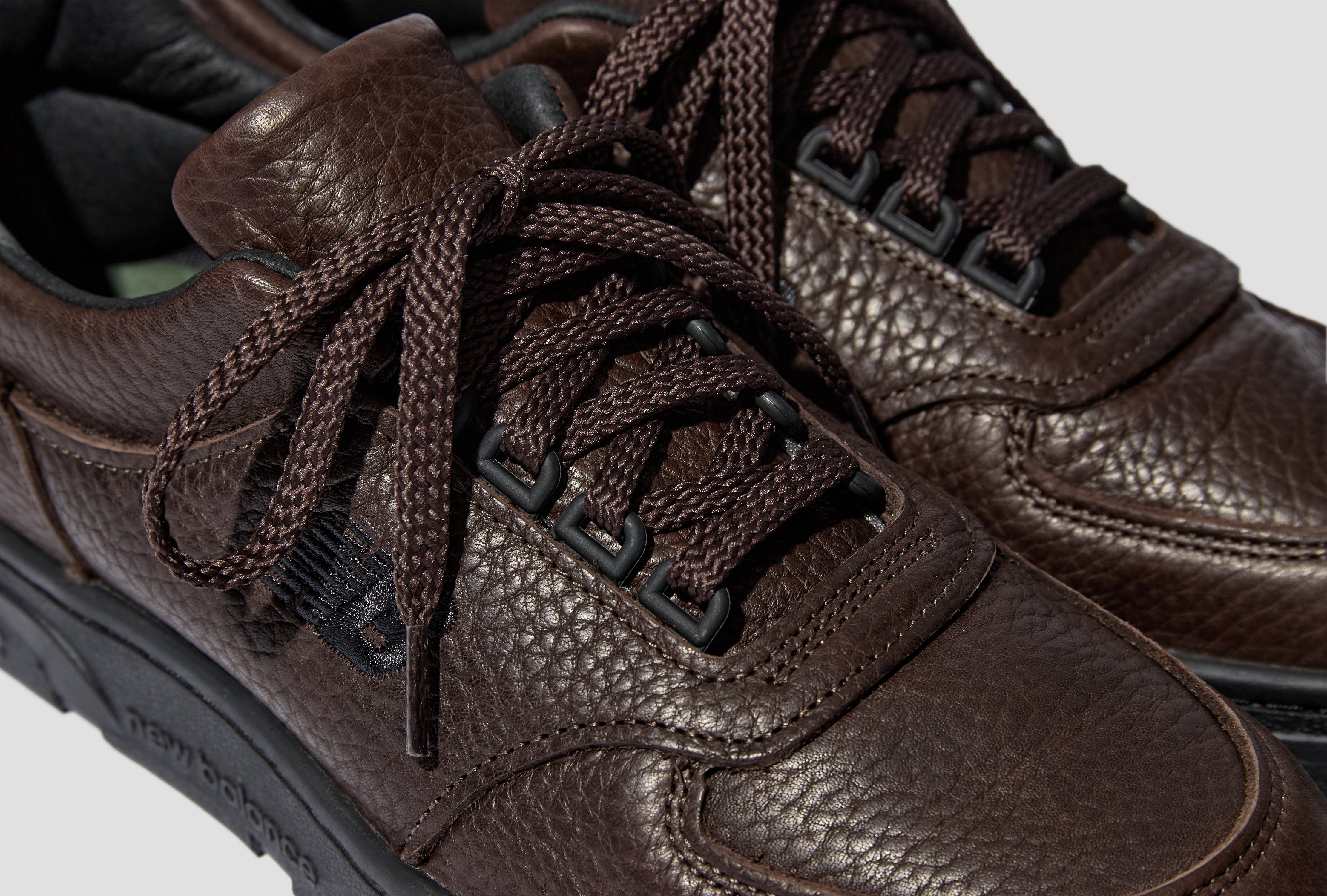 MADE IN UK ALLERDALE - CHOCOLATE BROWN/BLACK UADWDBL