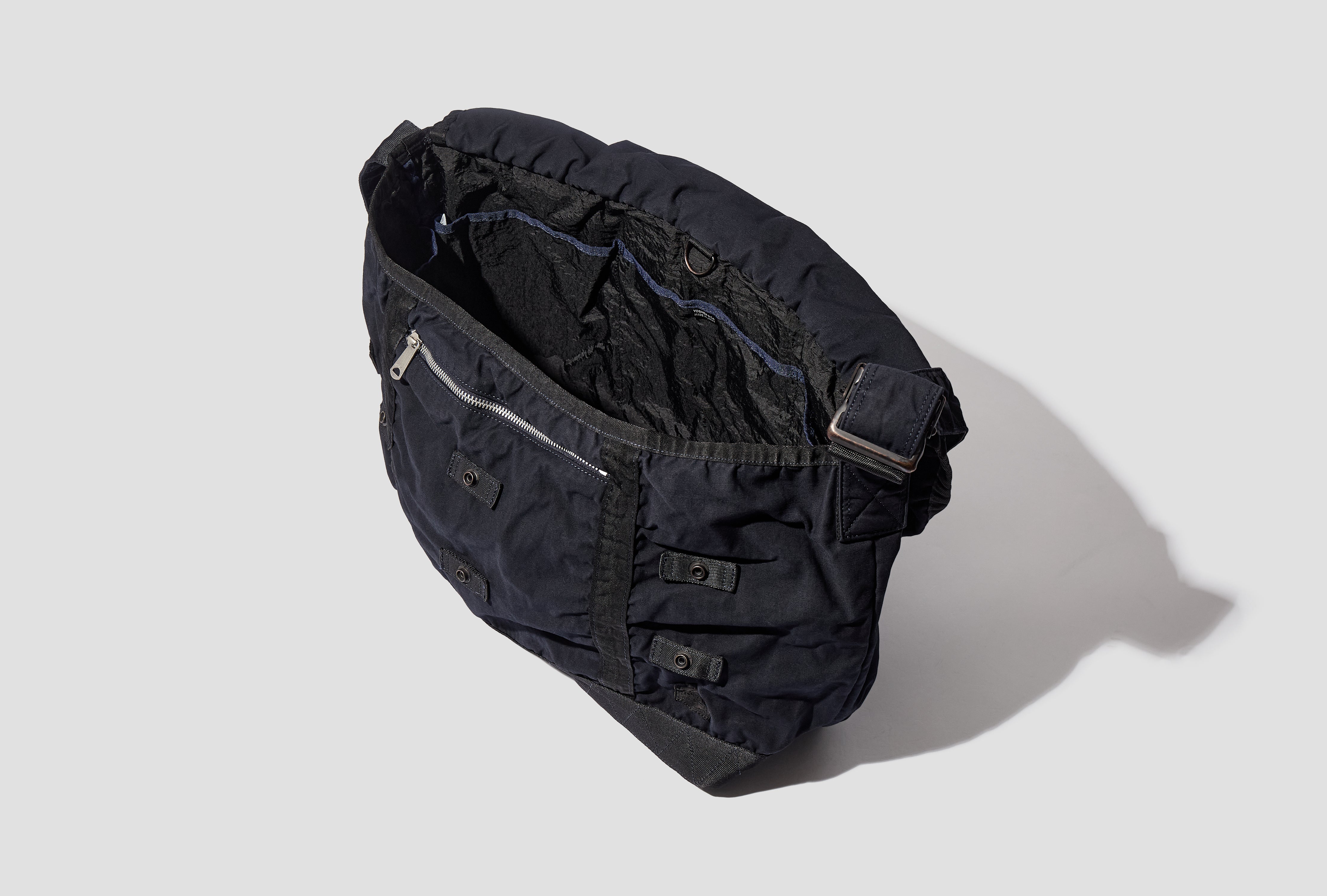 CRAG MESSENGER BAG (L) - 540-19707 Navy