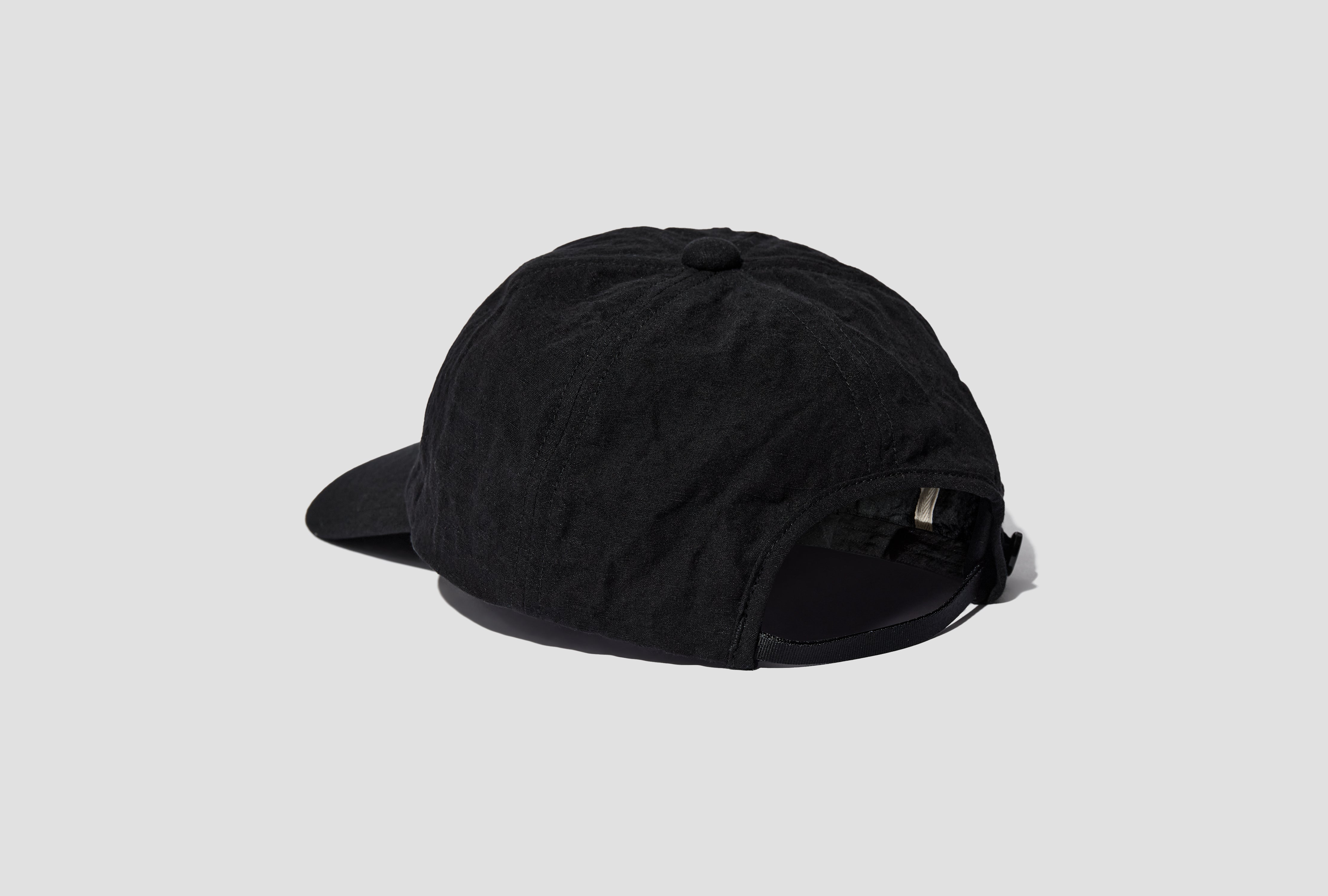 SHALLOW CAP - BLACK LINEN R20C1