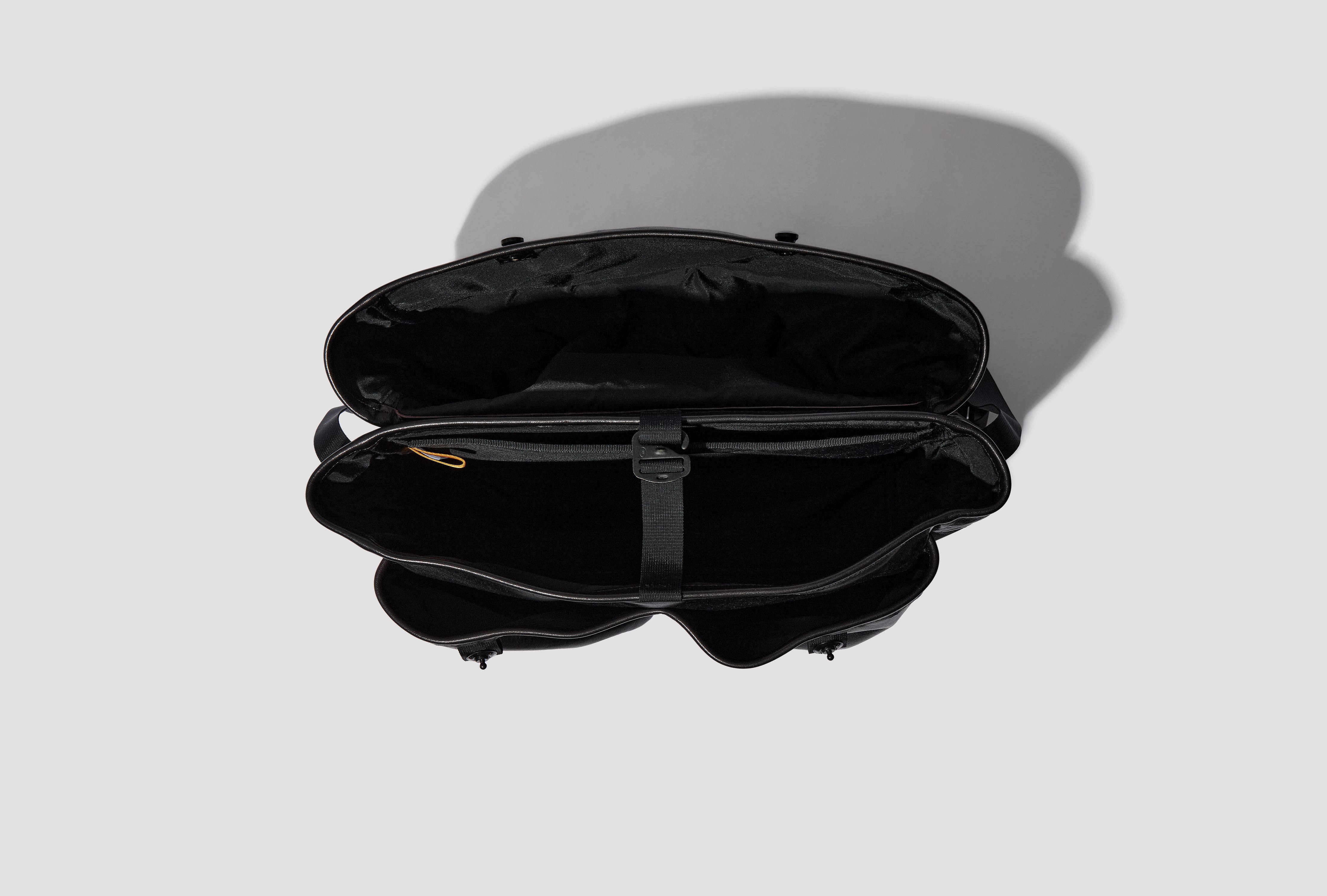 MINI MESSENGER - BLACK HIDE R20G4