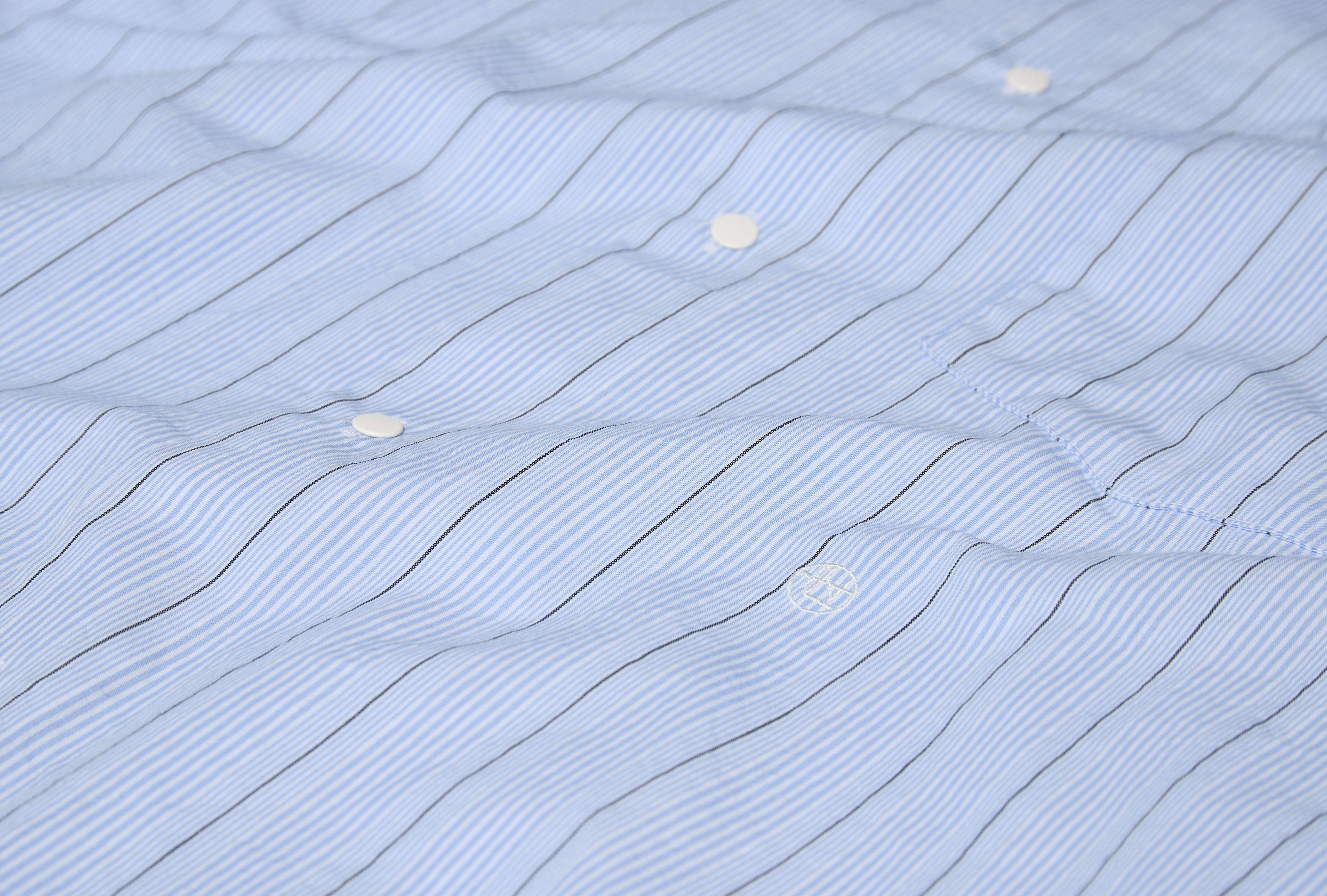 REGULAR COLLAR STRIPE WIND SHIRT S26SG086E Light blue