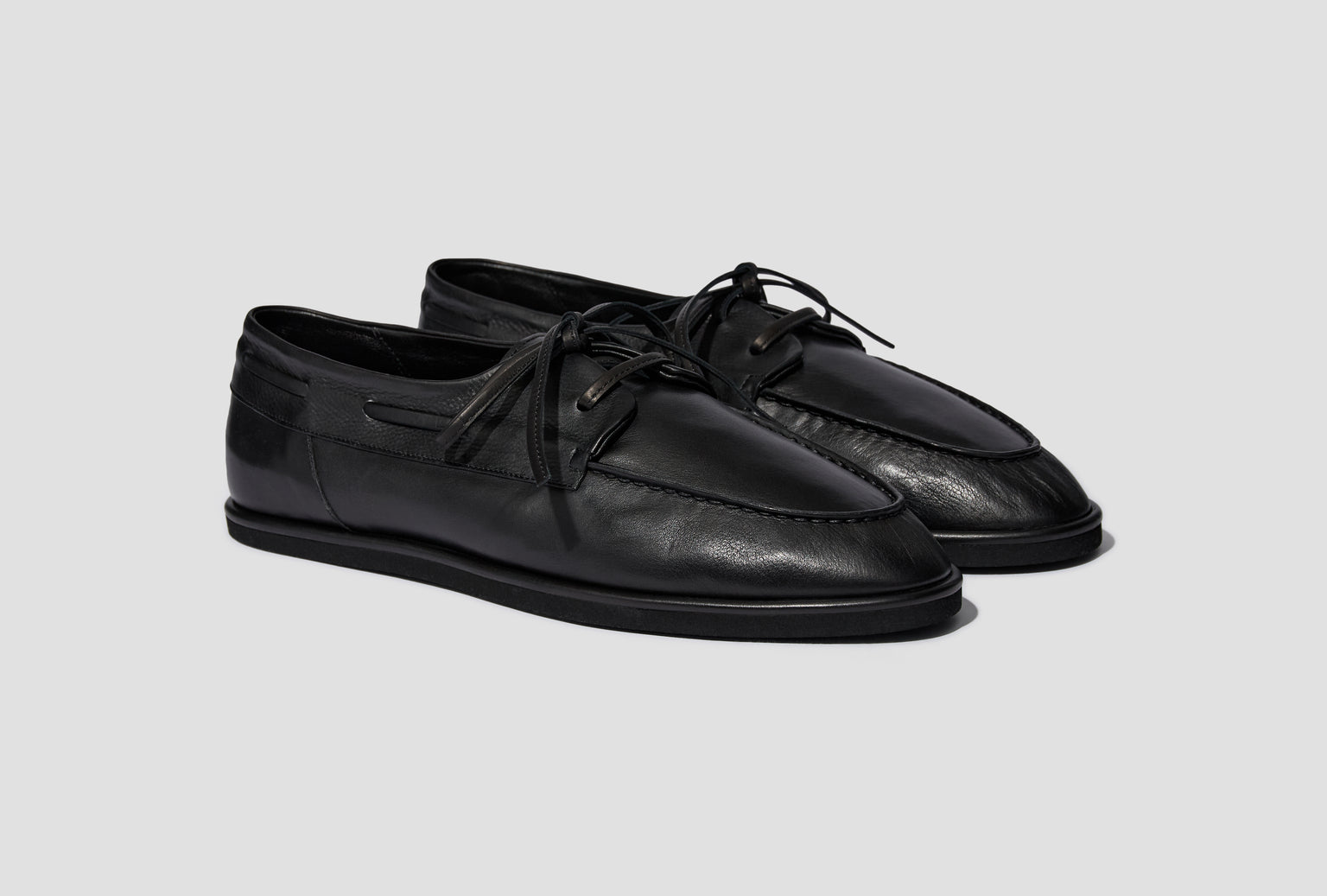 SOFT LEATHER DECK SHOES A26SS03QD Black