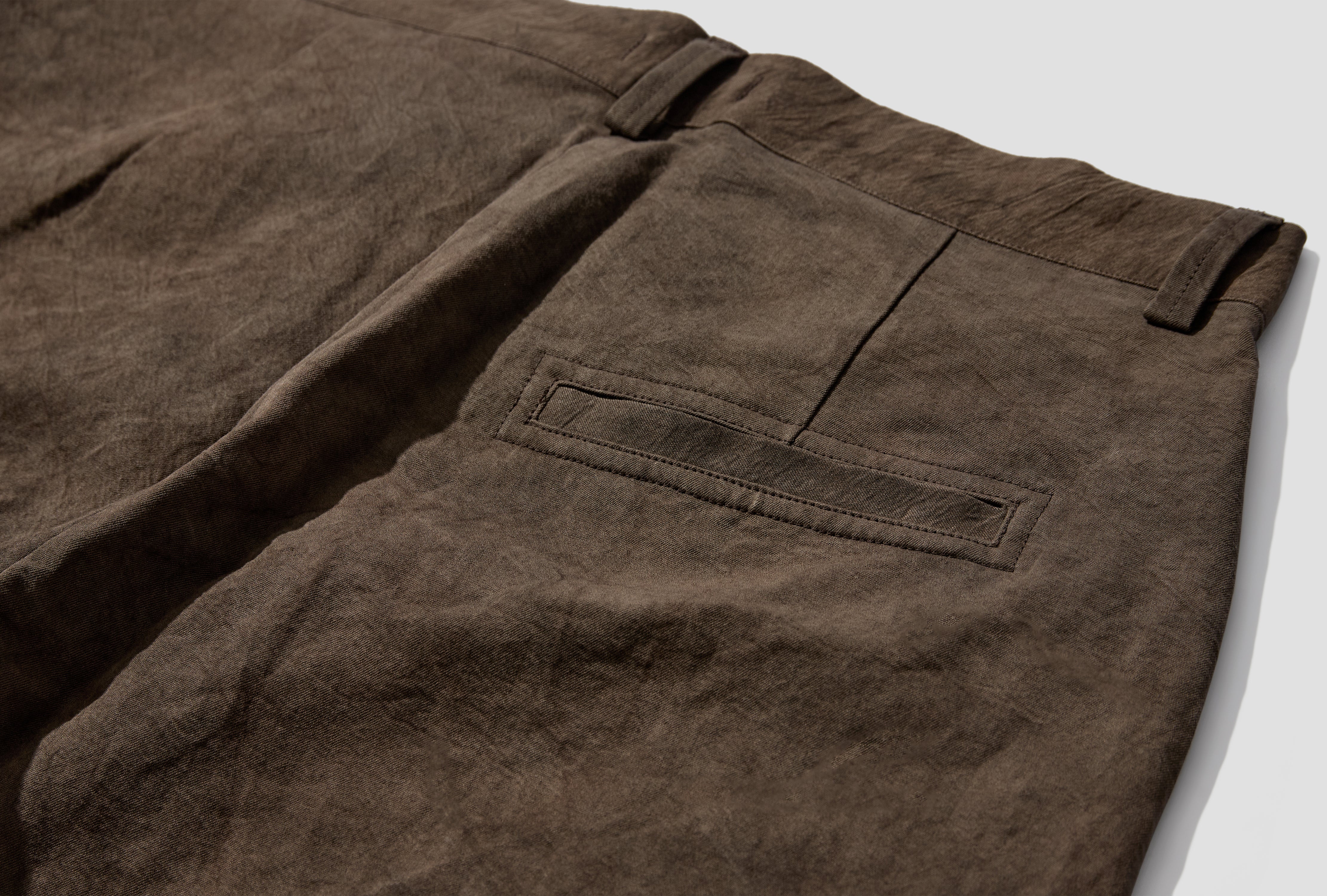 SINGLE PLEAT PANT - NATURAL DYE TWILL / BROWN (PERSIMMON/IRON DYE)