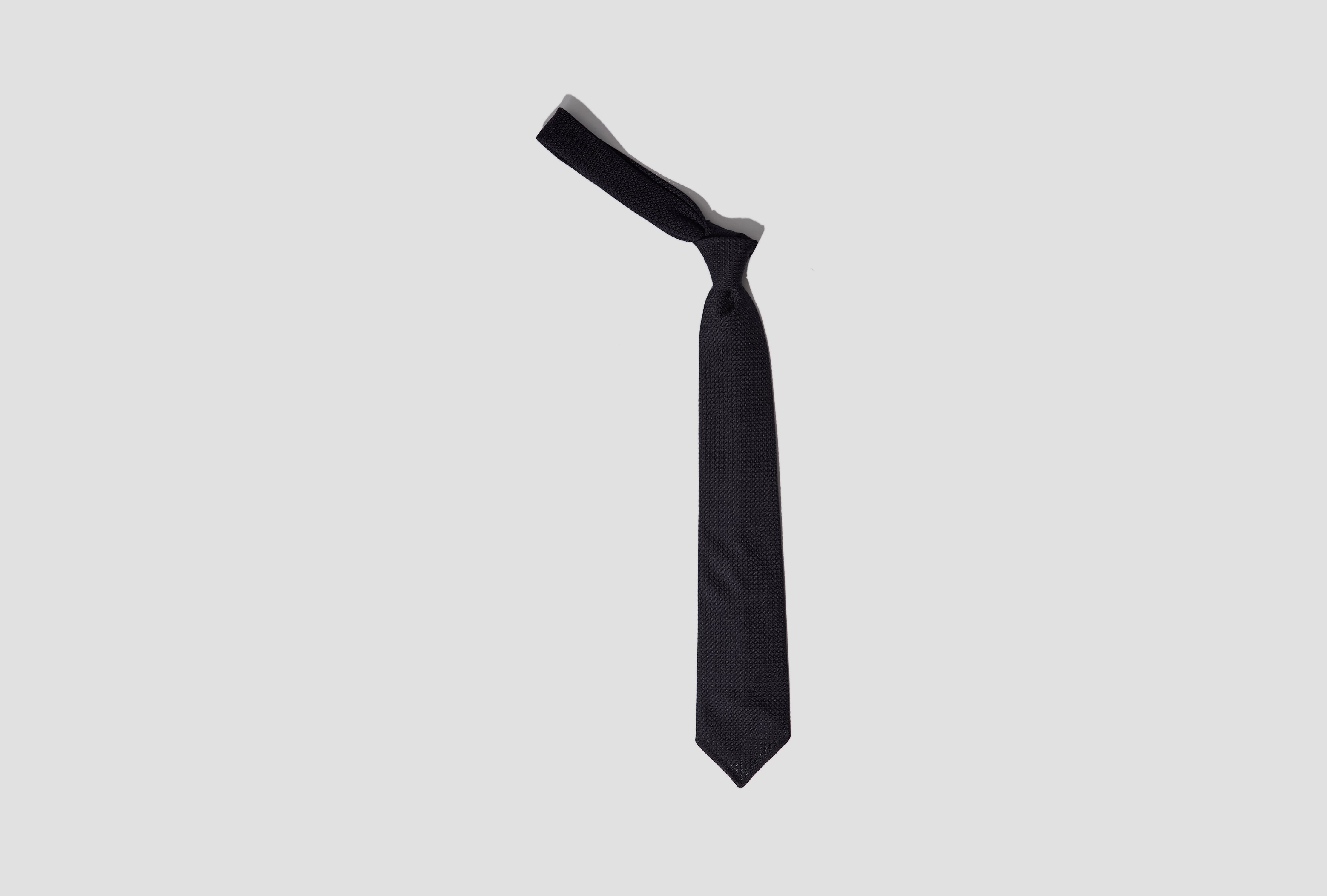 LARGE KNOT GRENADINE SILK TIE HANDROLLED DR1AAR 06654-11 Navy