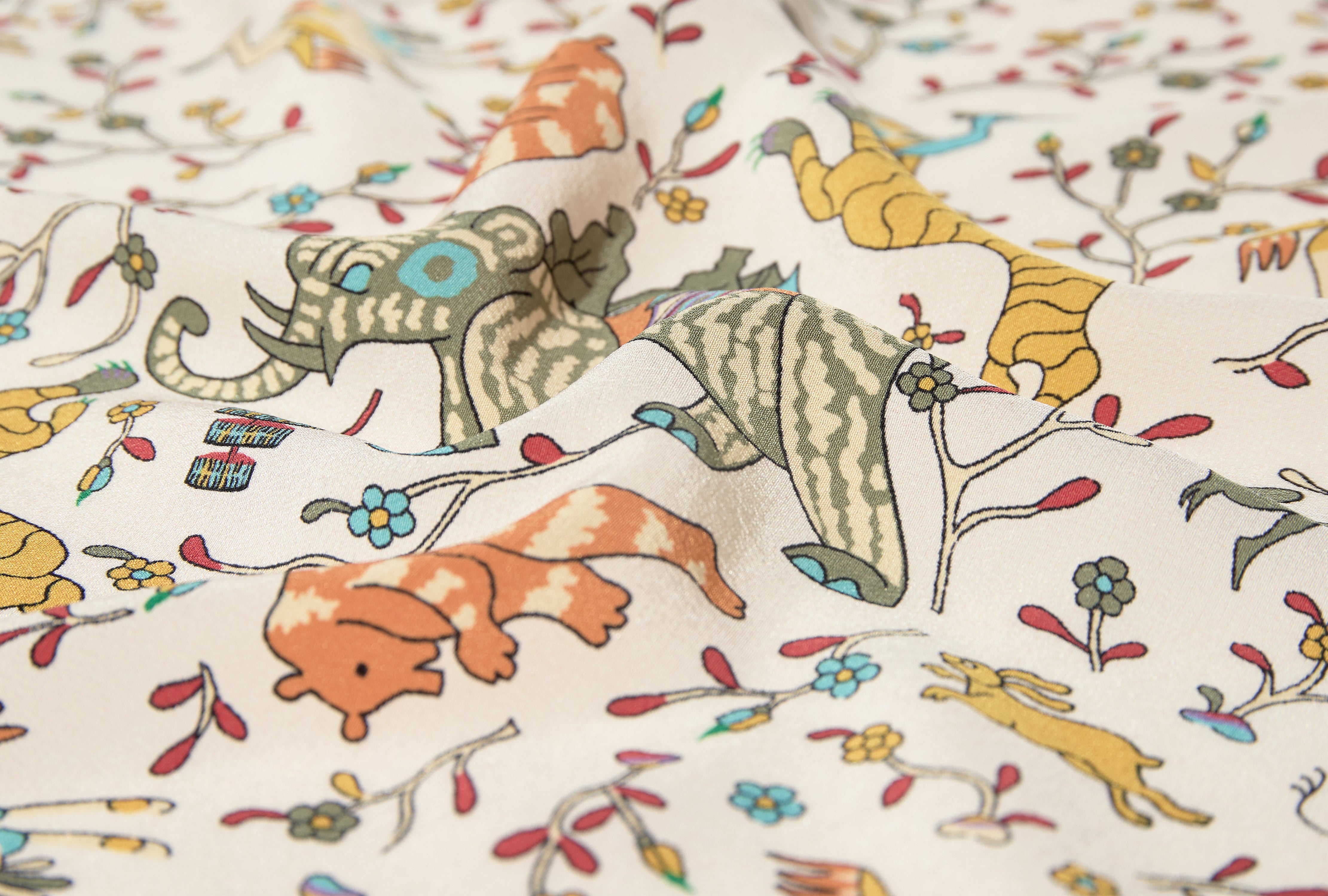 ANIMALS AND FLOWERS PRINT BANDANA DR1AD0 26150-05 Beige