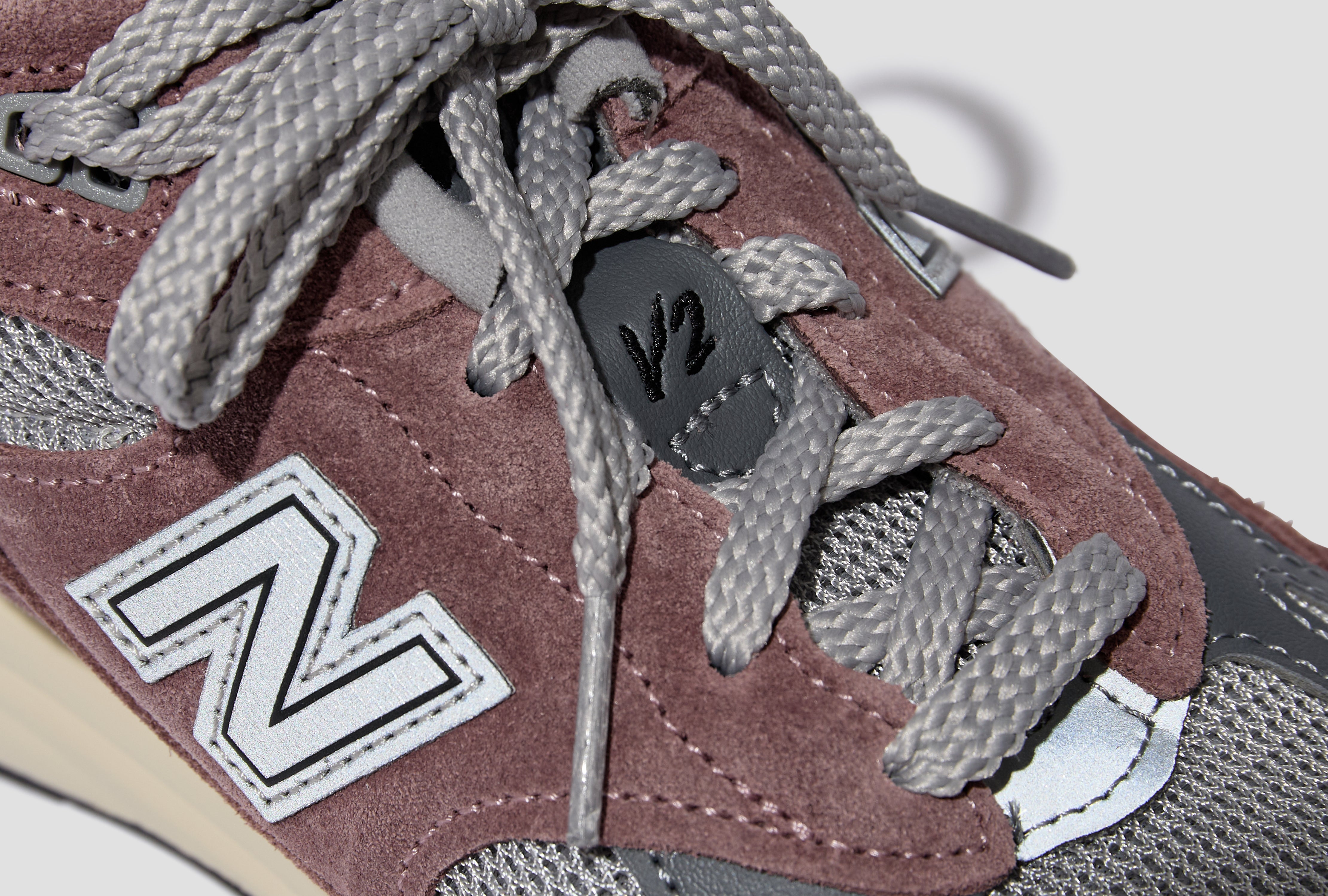MADE IN UK 991V2 - ROSE TAUPE / ALLOY U991MA2