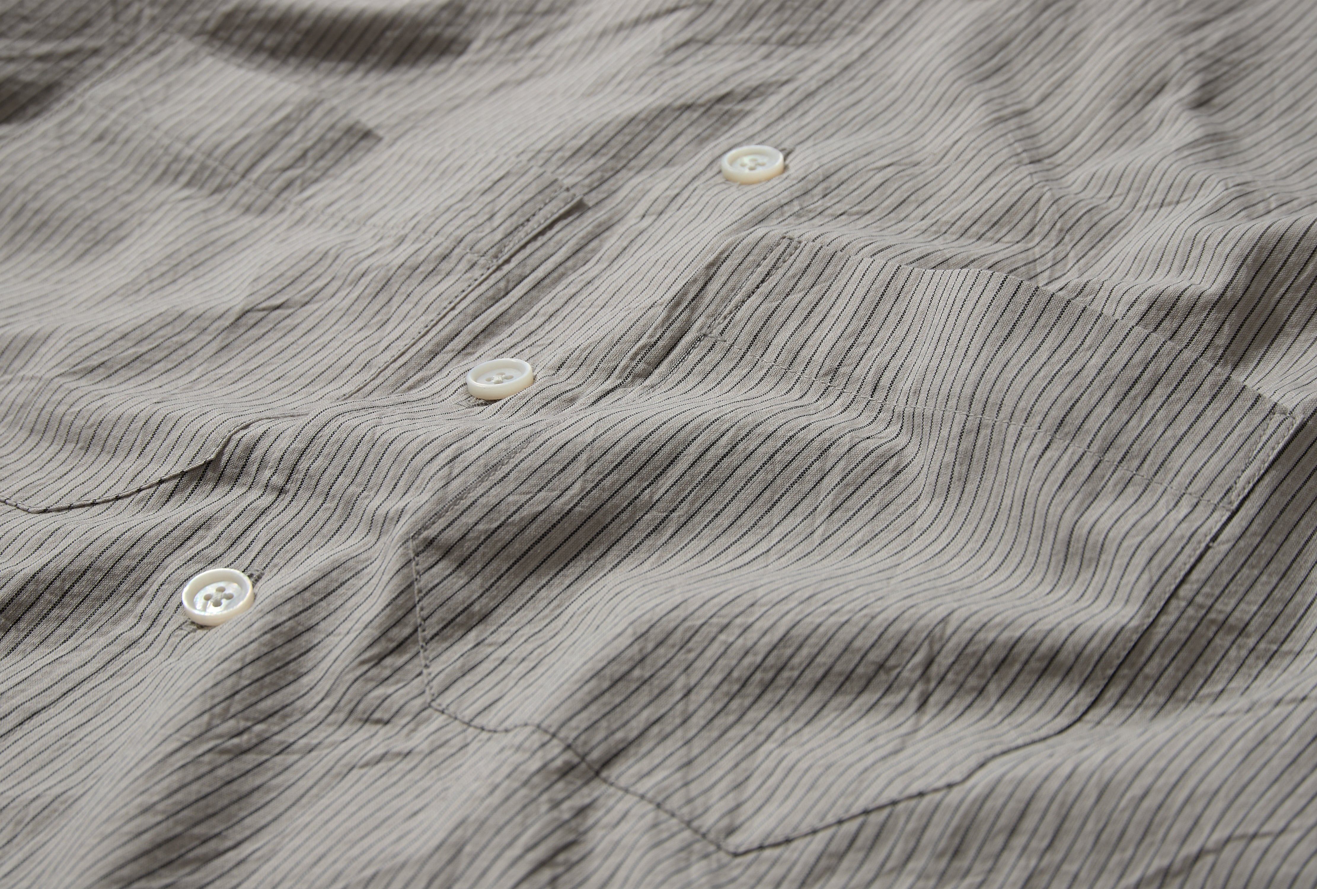 TWO POCKET SHIRT - ORGANIC COTTON STRIPE / LIGHT GREY/BLACK