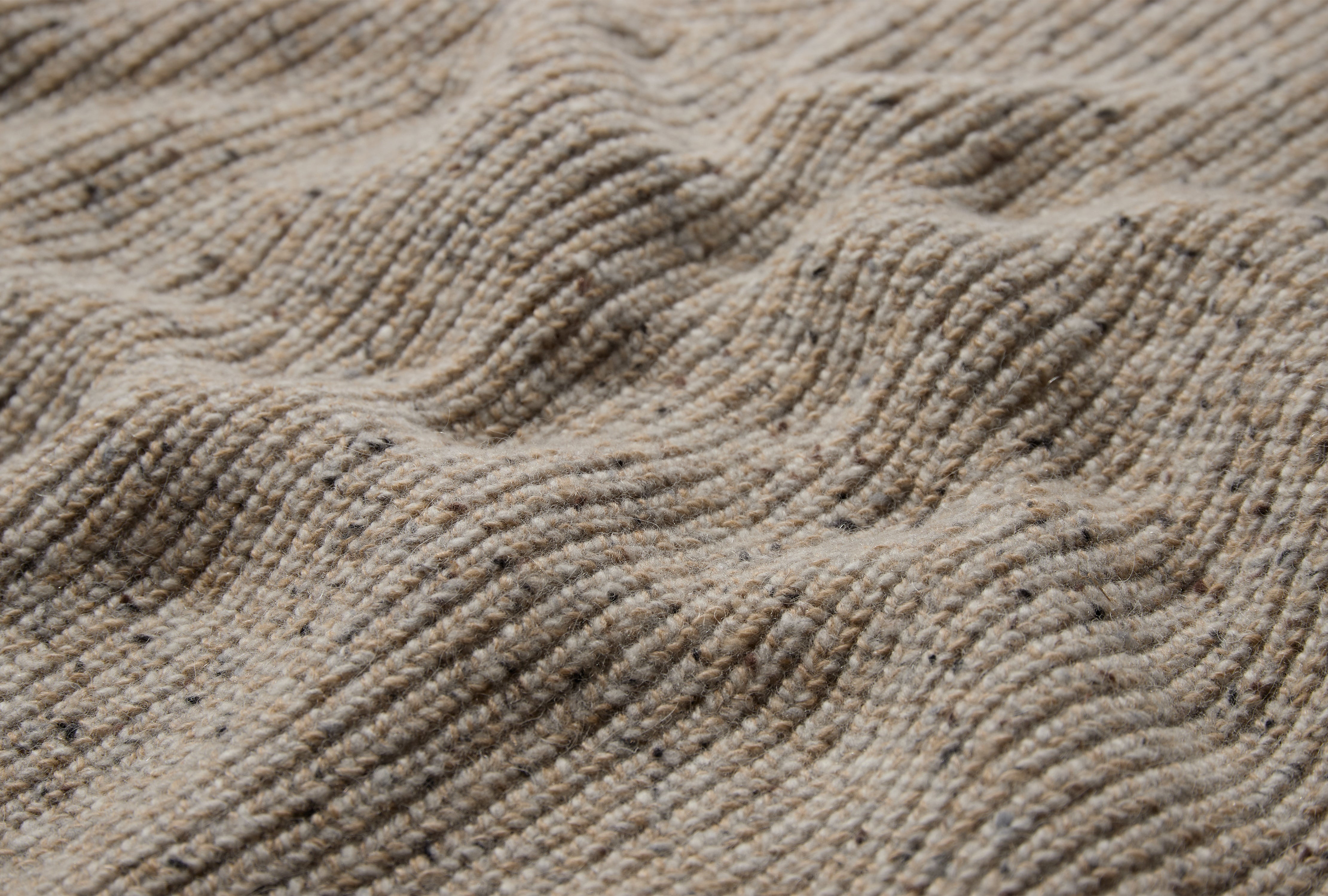 DONEGAL YARN SIGNATURE CREW NECK BN-26FM-079 Beige