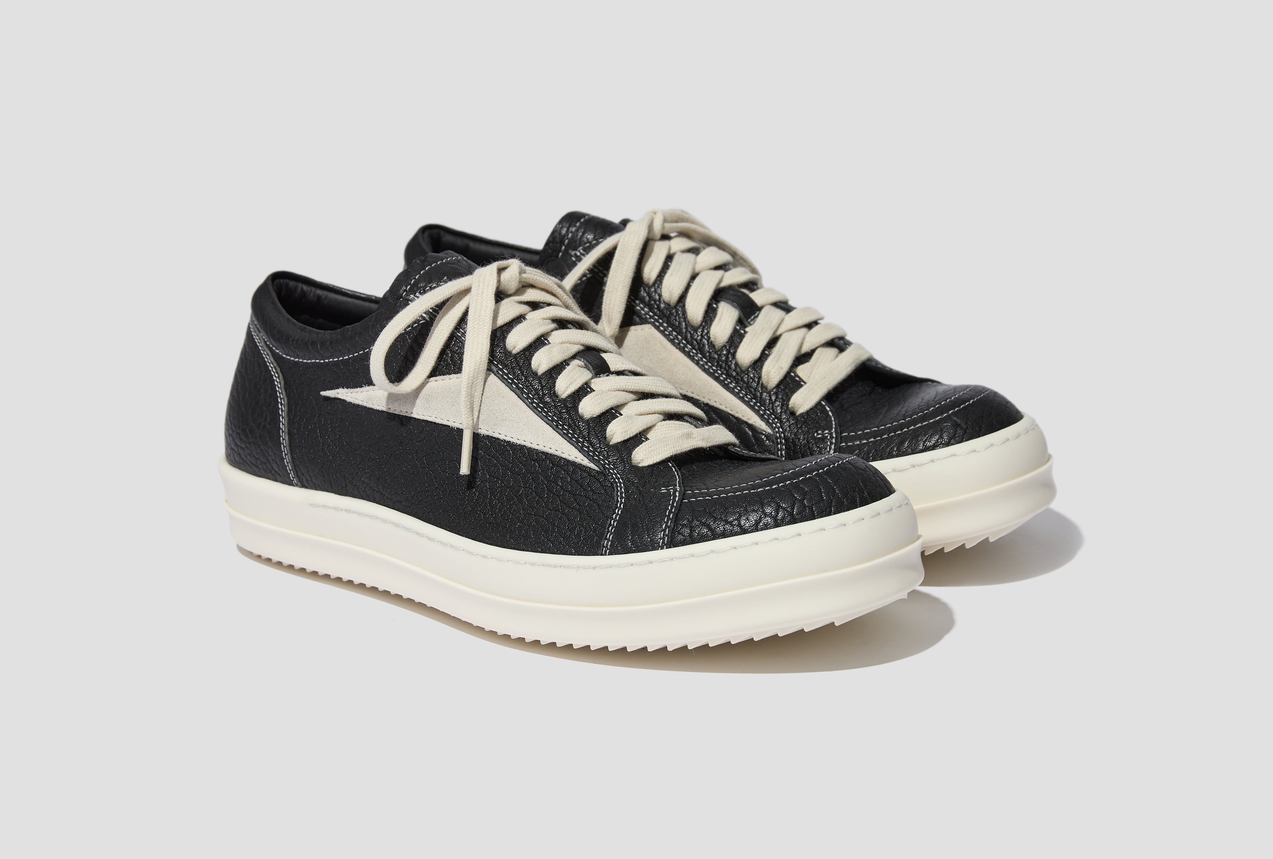 VINTAGE SNEAKS - BUBBLE LAMB AND SUEDE LEATHER / BLACK/MILK/MILK RU02F4897 LBBLVS