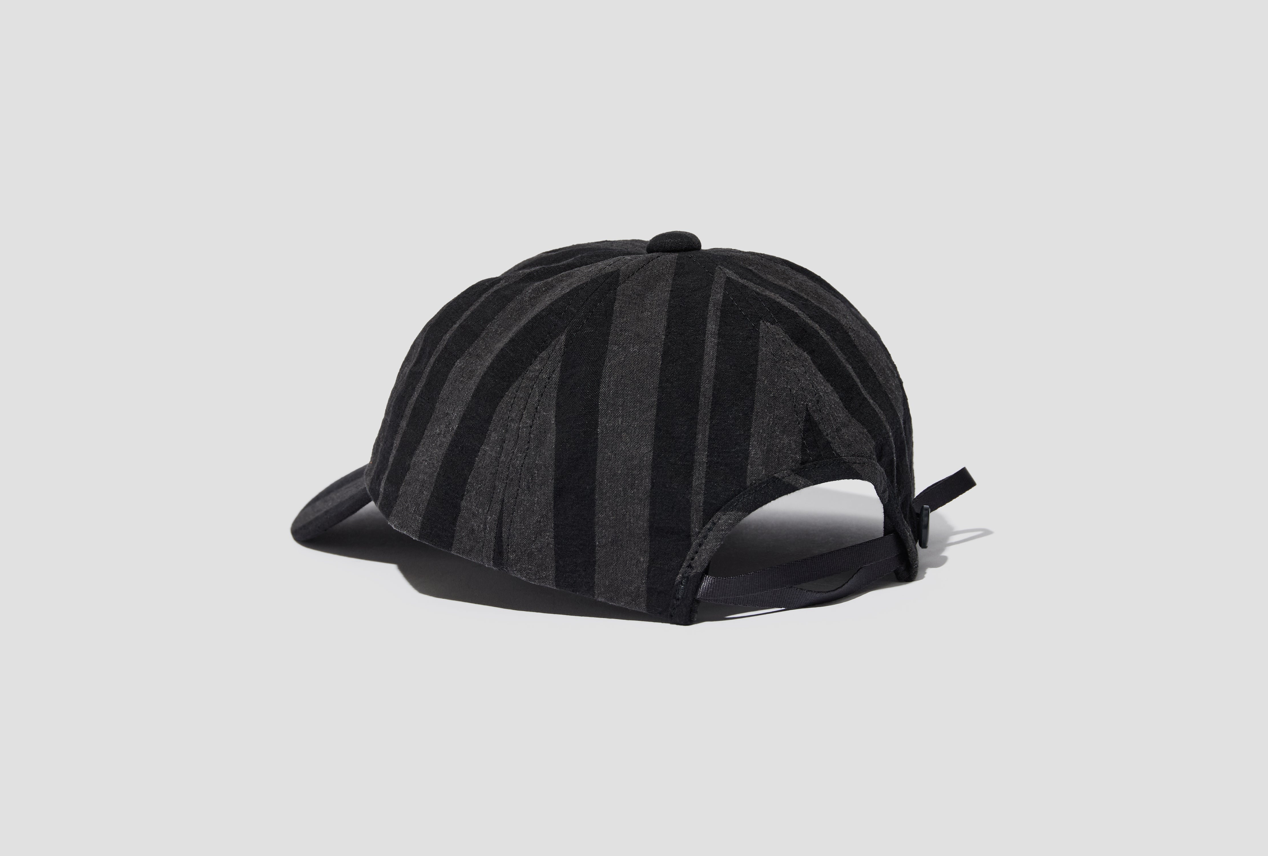 SHALLOW CAP - GREY THEATRE WAX R21C1