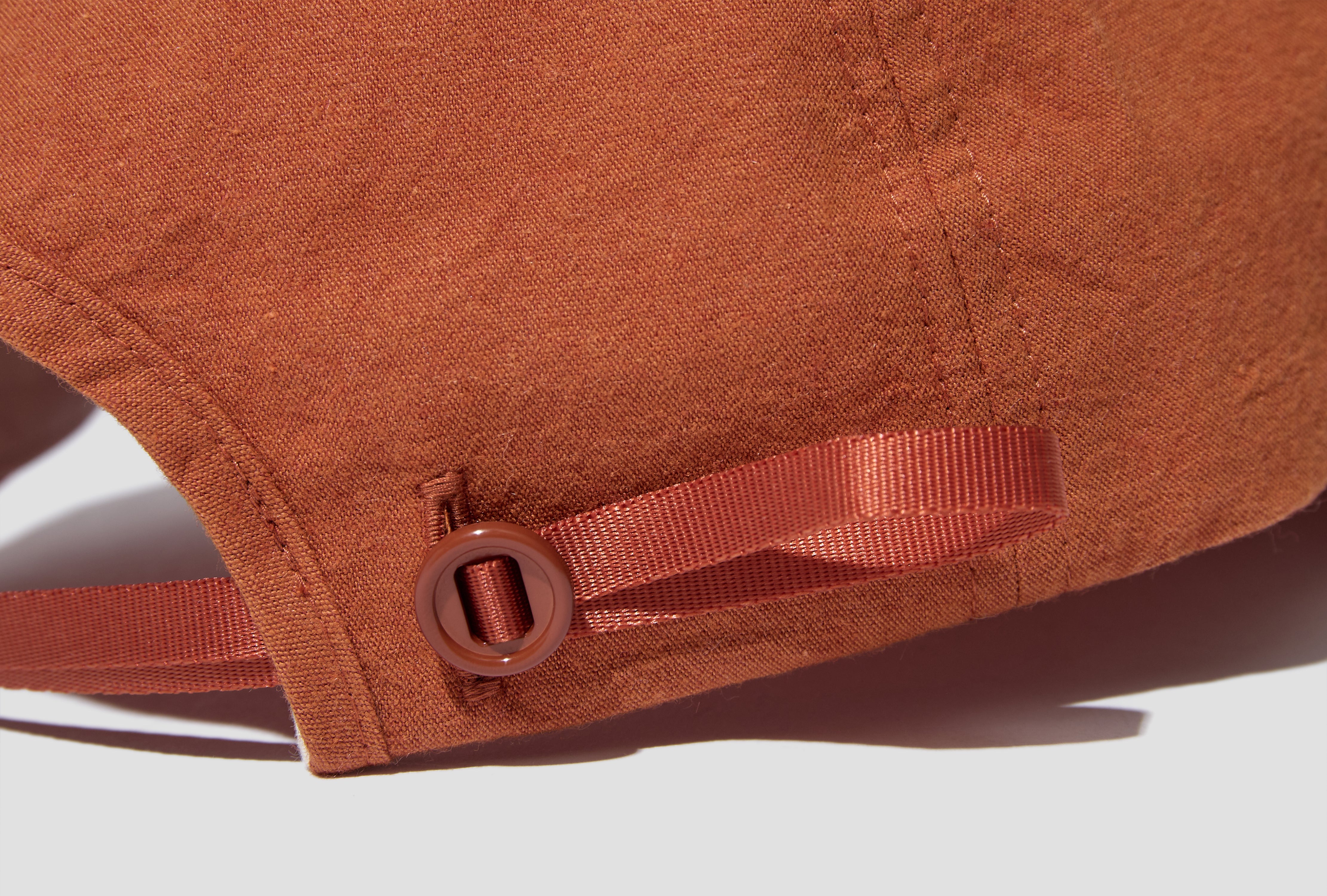 SHALLOW CAP - RUST WOOL R21C1
